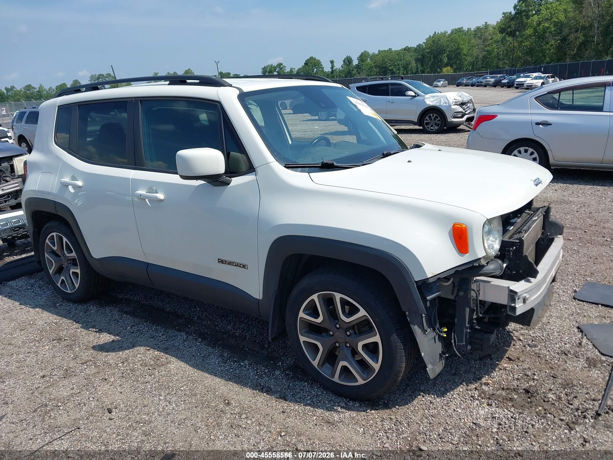 2018 Jeep Renegade Latitude, VIN ZACCJABB9JPG70575 — Front end
