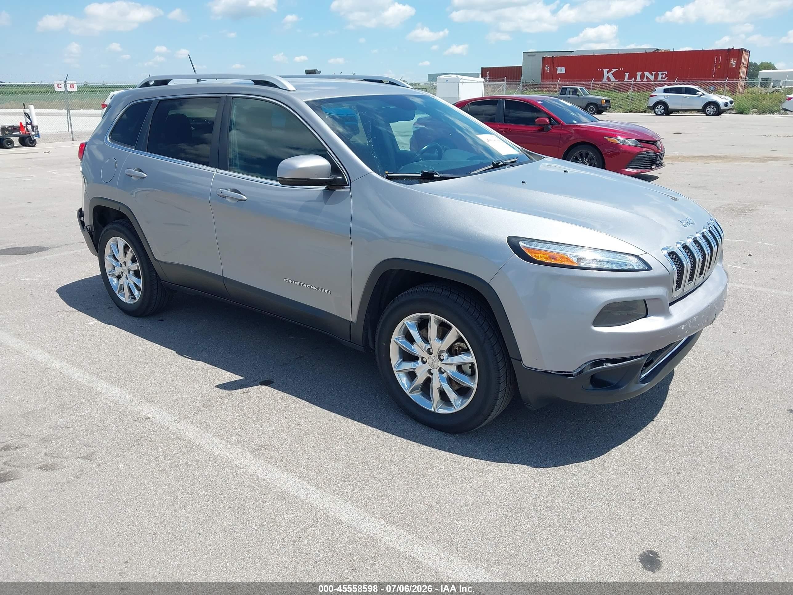 2015 Jeep Cherokee Limited, VIN 1C4PJMDS0FW736778 — Rear end