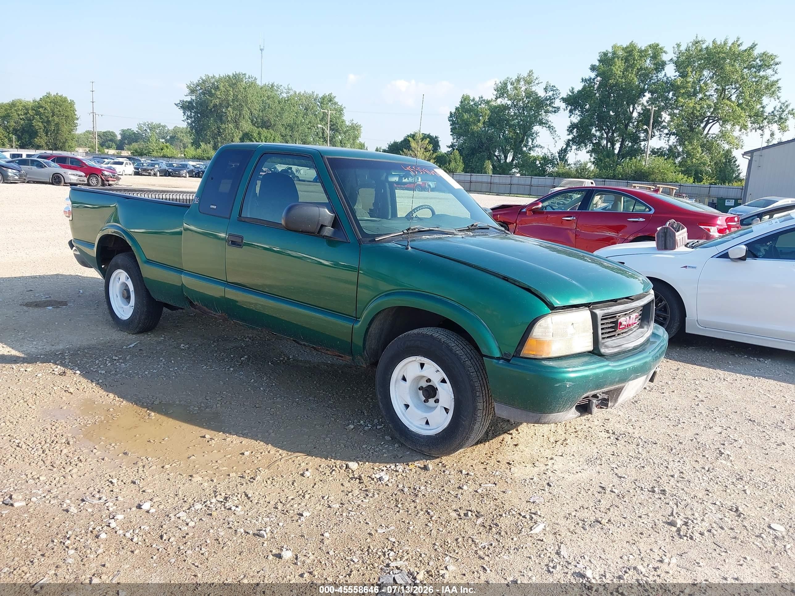 2000 GMC Sonoma SLS, VIN 1GTCS1941Y8105887 — All over