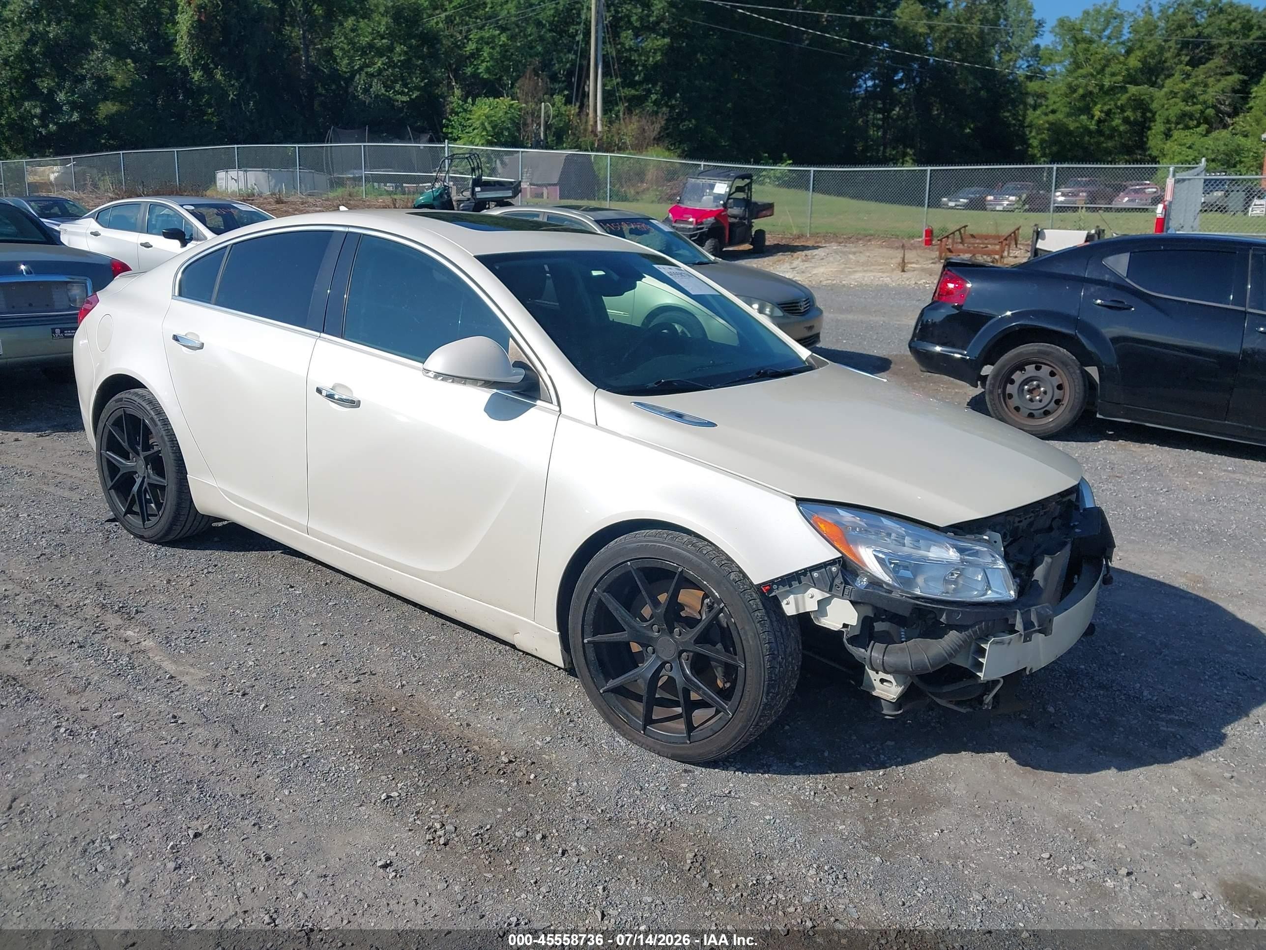 2012 Buick Regal GS, VIN 2G4GV5GV3C9211486 — Перед