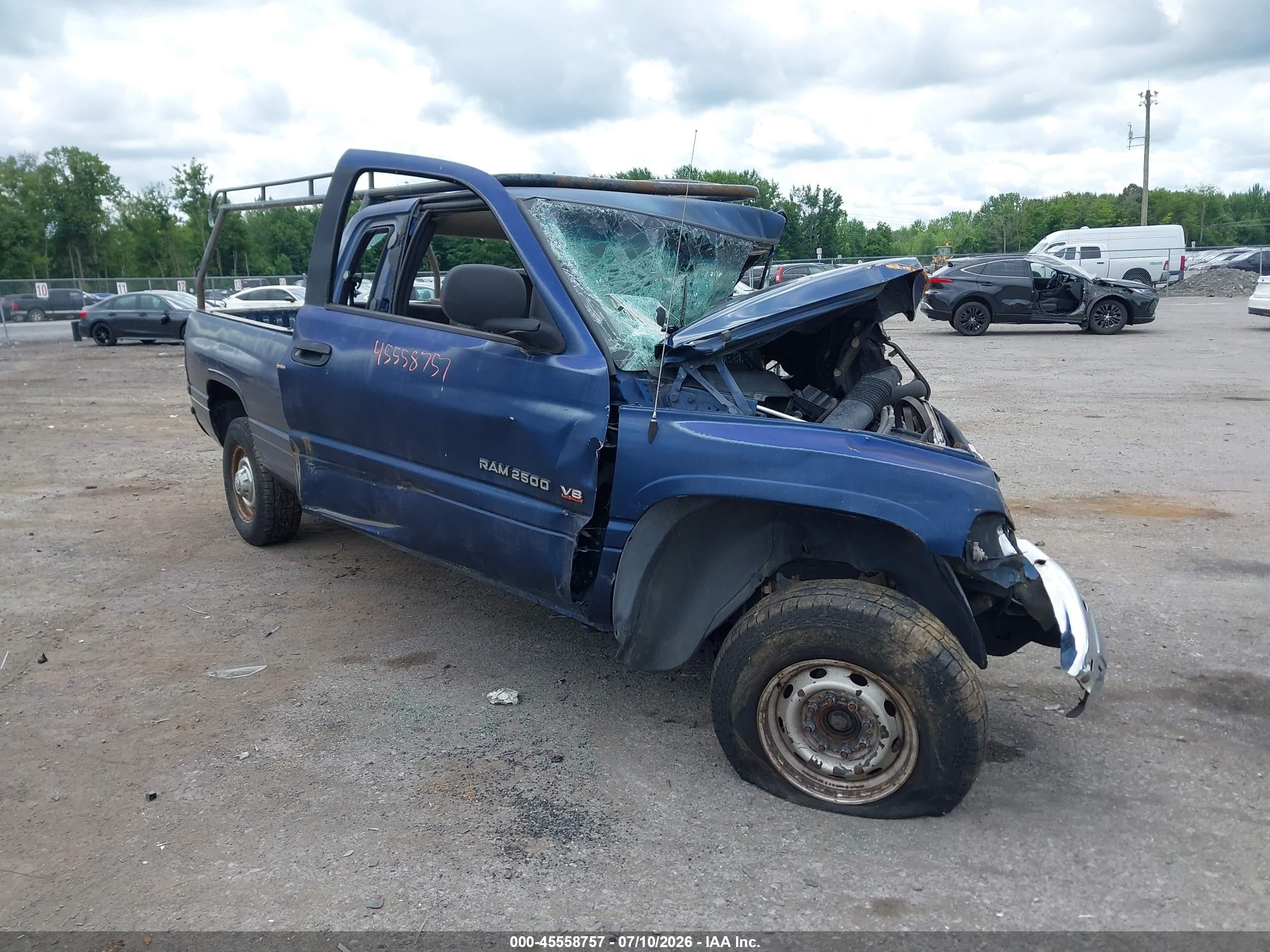 2002 Dodge 2500, VIN 3B7KC23Z52M277023 — Front end