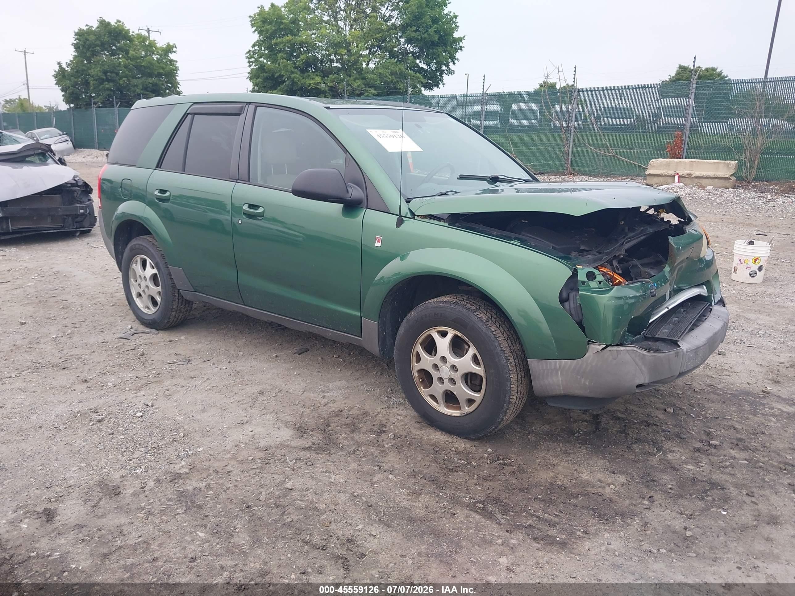 2004 Saturn VUE V6, VIN 5GZCZ53484S836999 — Front end