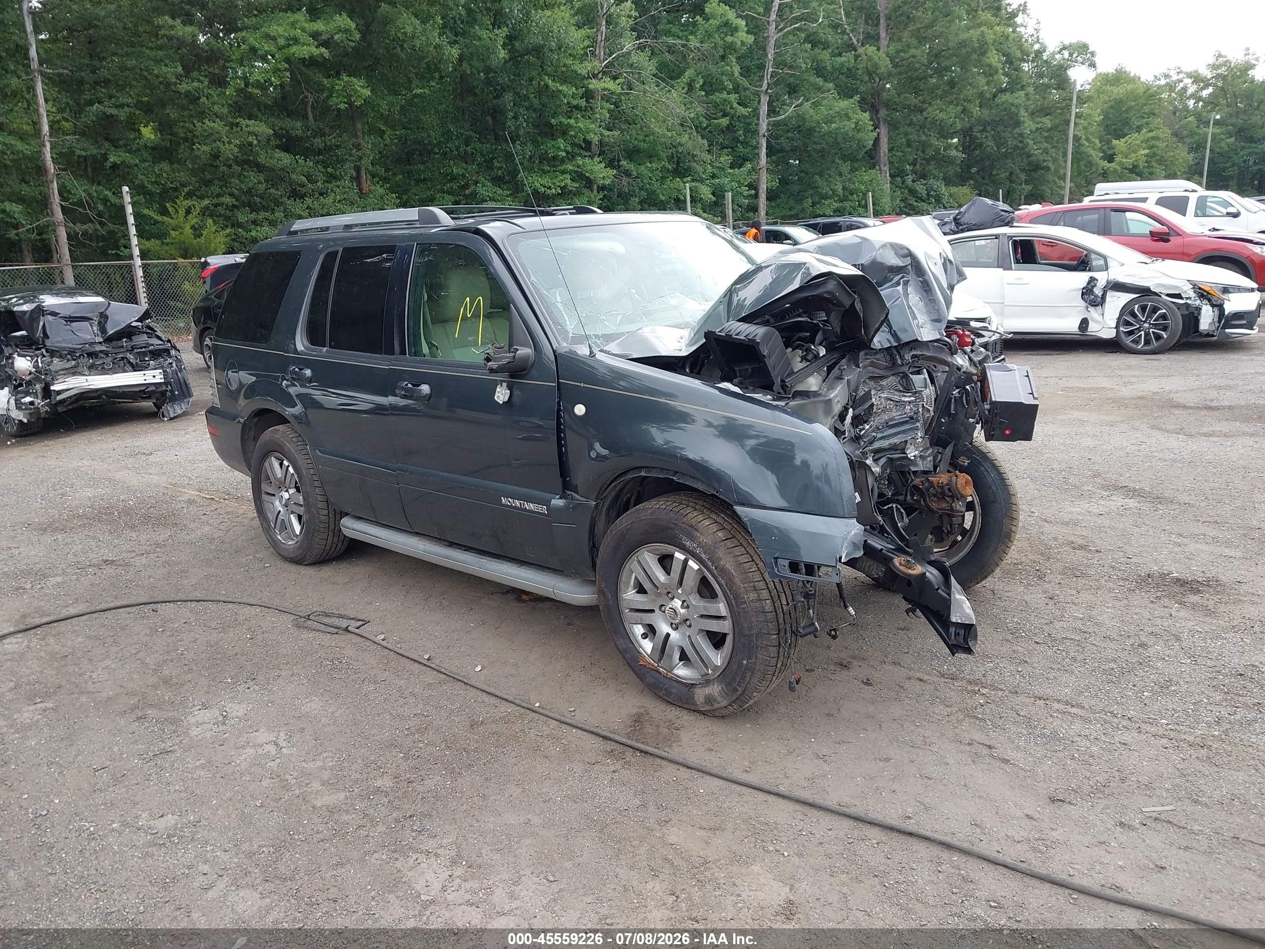2010 Mercury Mountaineer Premier, VIN 4M2EN4JE9AUJ06394 — Front end