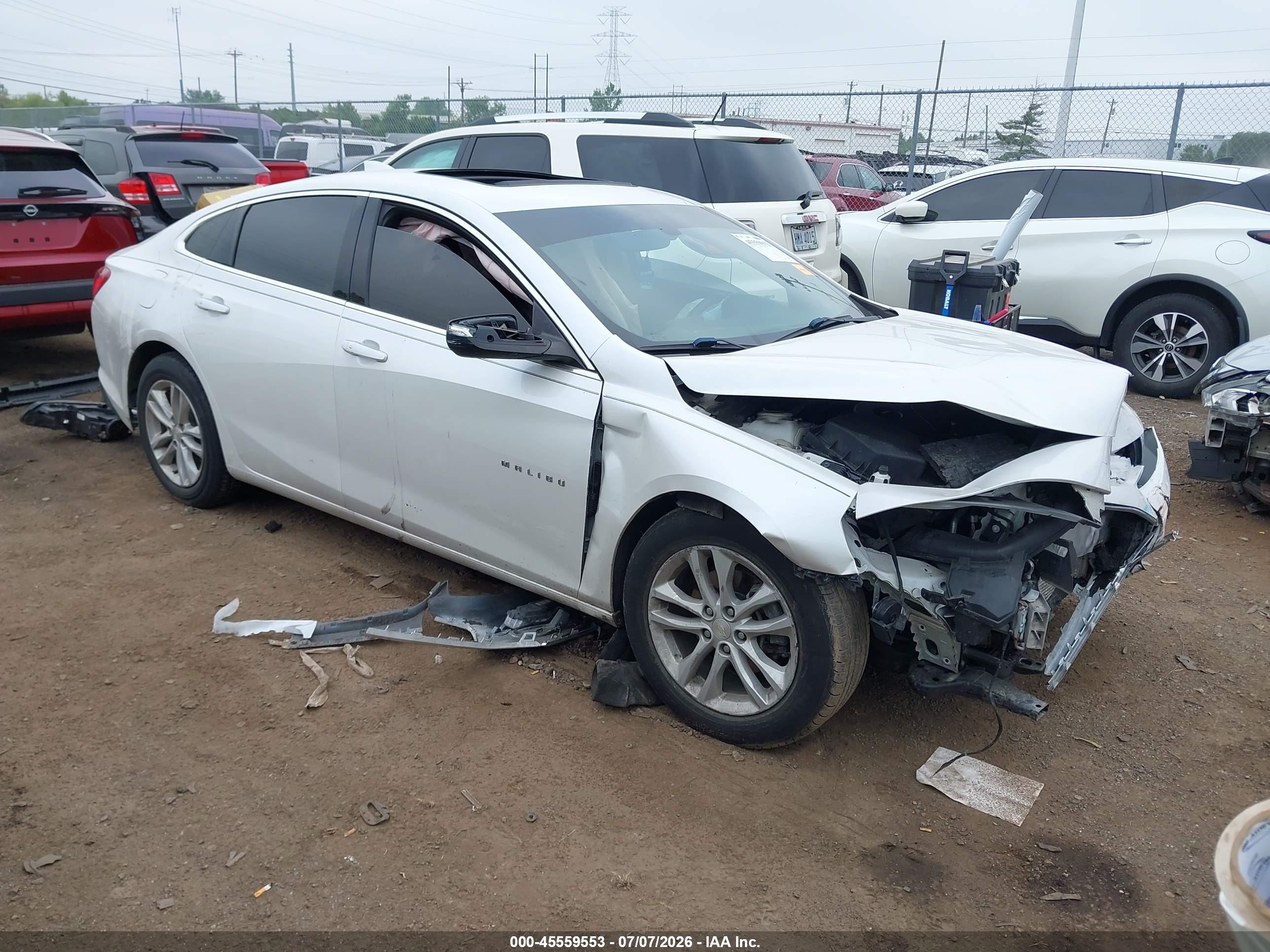 2017 Chevrolet Malibu LT, VIN 1G1ZE5ST7HF194377 — Перед