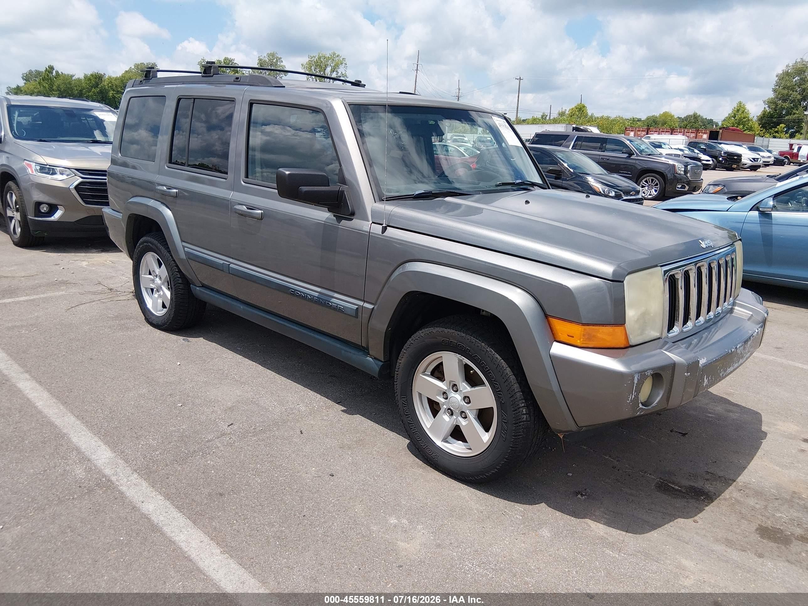 2007 Jeep Commander Sport, VIN 1J8HH48P17C680982 — Normal wear