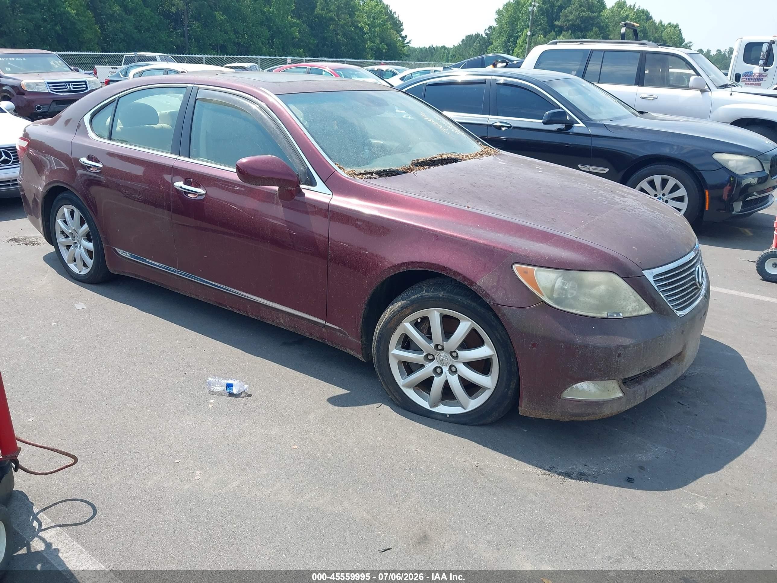 2008 Lexus LS 460, VIN JTHBL46F385078336 — Normal wear