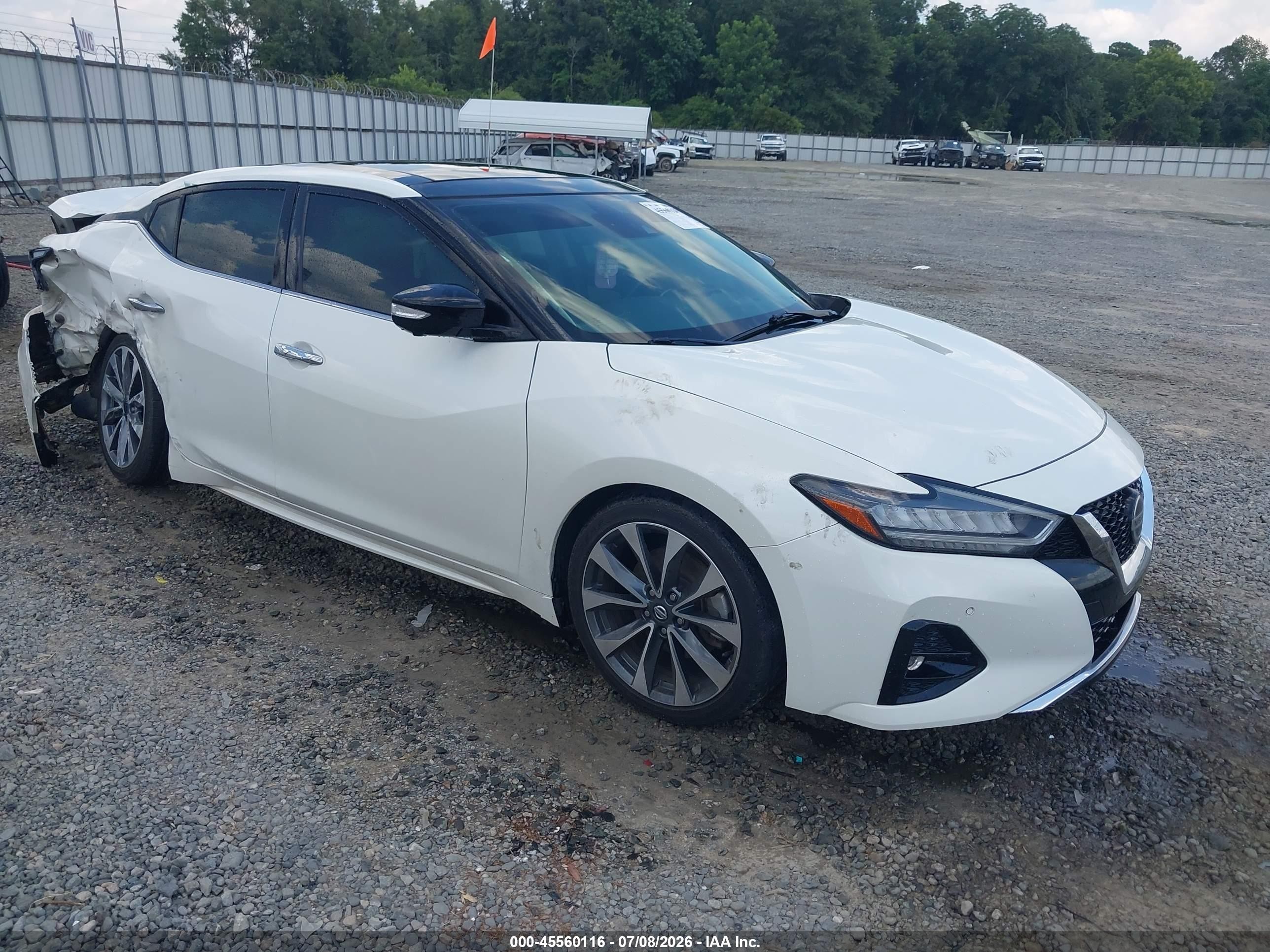 2022 Nissan Maxima Platinum, VIN 1N4AA6FV8NC504735 — Rear end