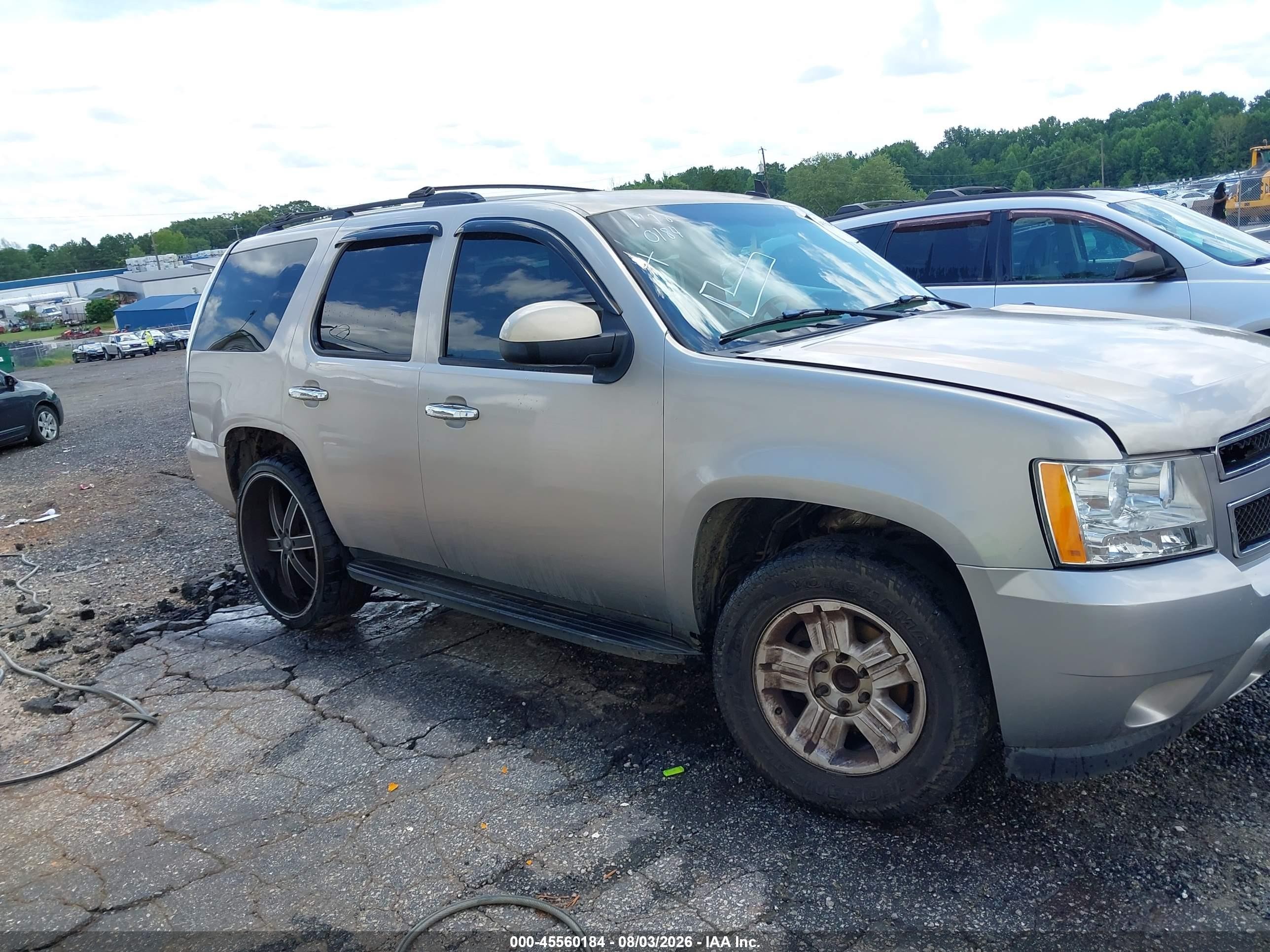 2008 Chevrolet Tahoe LS, VIN 1GNFC130X8R114346 — Вода / потоп