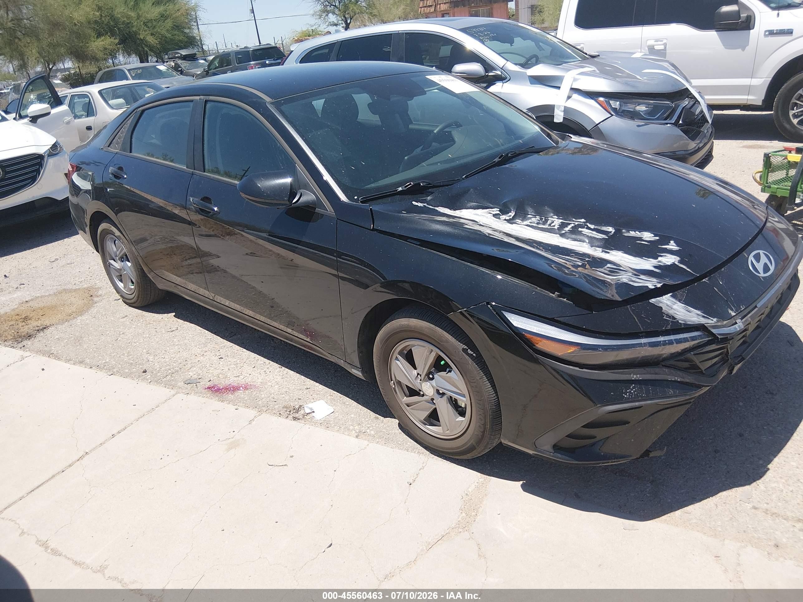 2025 Hyundai Elantra SE, VIN KMHLL4DG5SU988032 — Front end