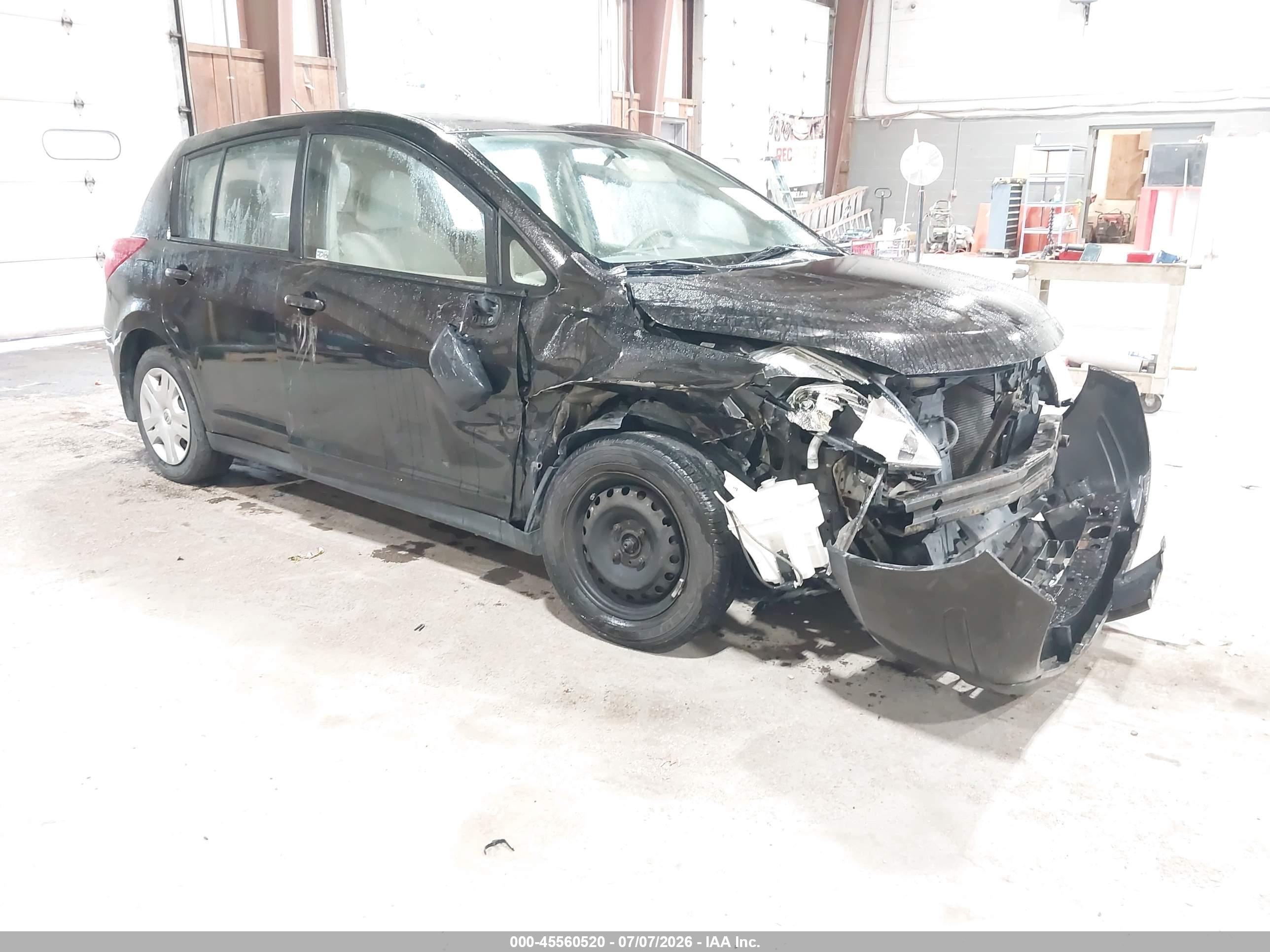 2011 Nissan Versa S, VIN 3N1BC1CP8BL392510 — Front end