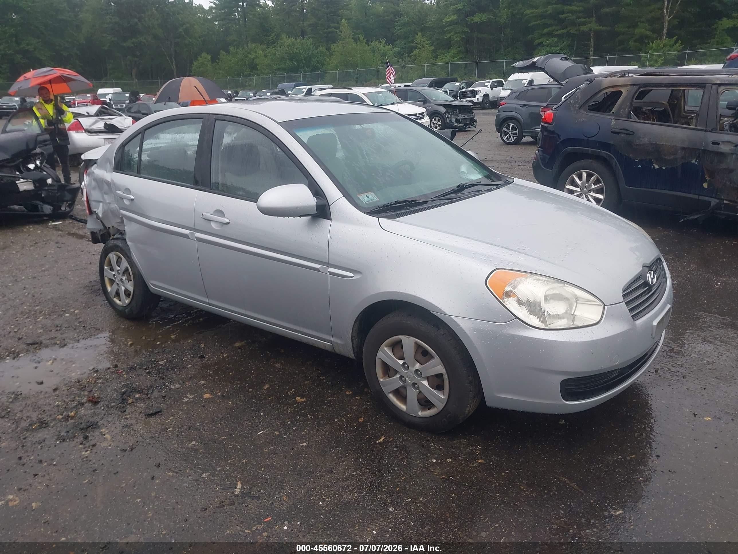 2009 Hyundai Accent Auto GLS, VIN KMHCN46C09U316233 — Rear end