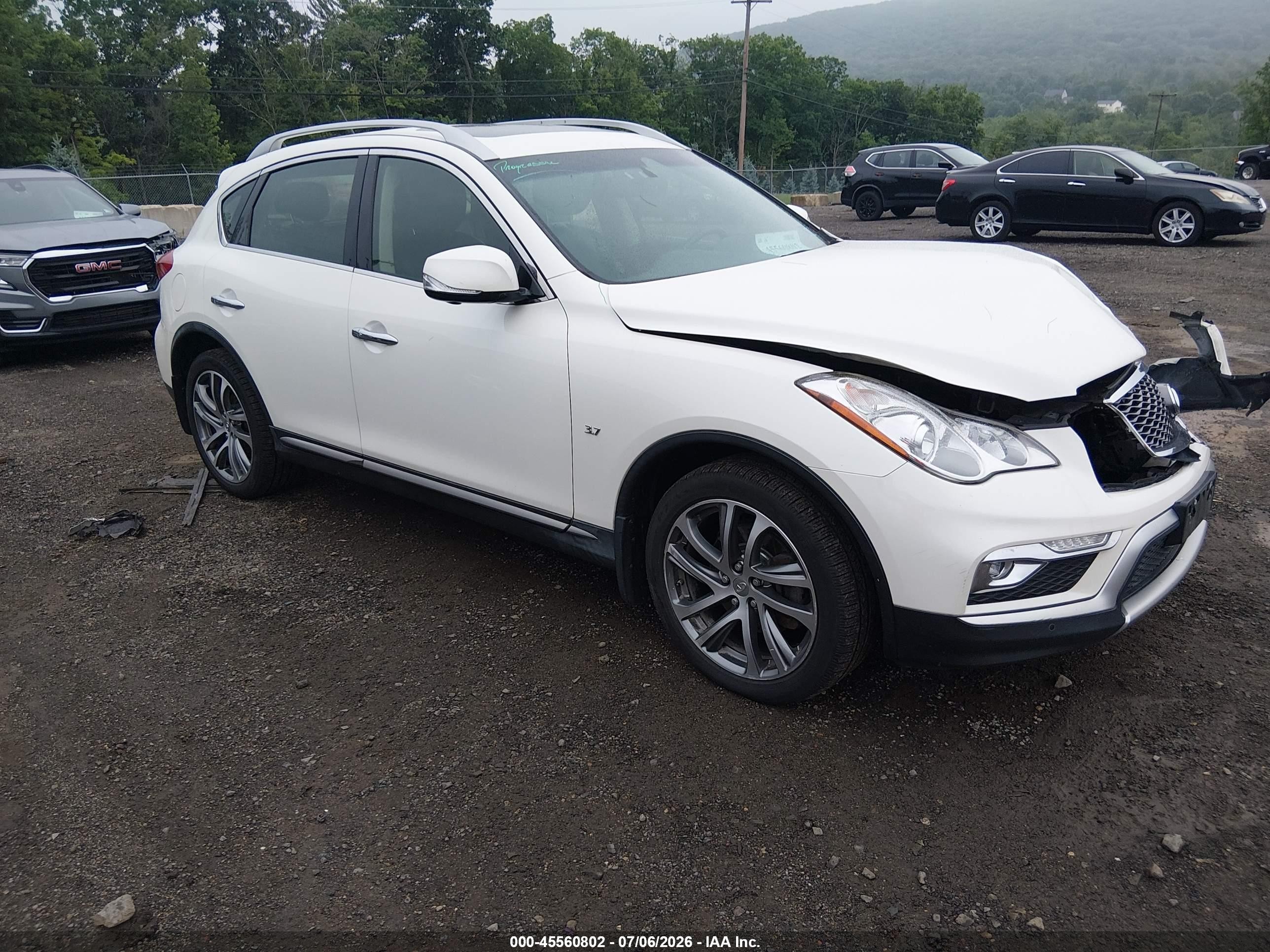 2017 Infiniti QX50, VIN JN1BJ0RR0HM411378 — Front end
