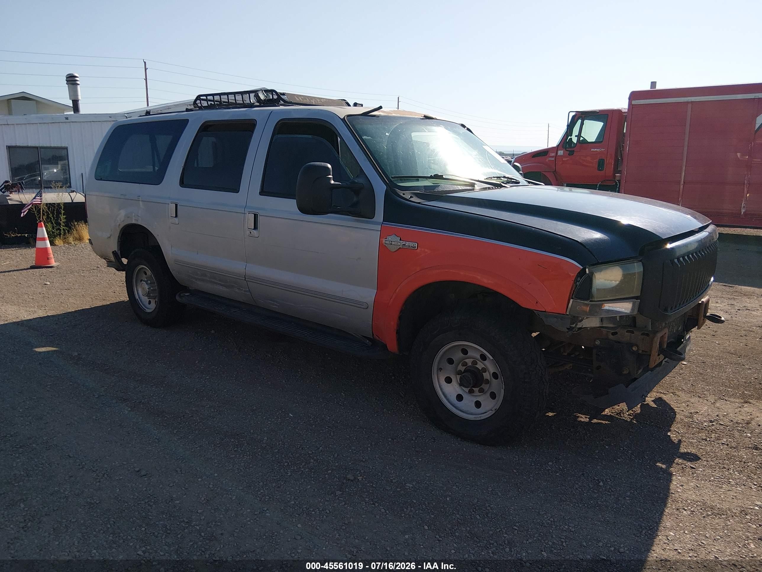 2000 Ford Excursion XLT, VIN 1FMNU41S2YEA53942 — All over