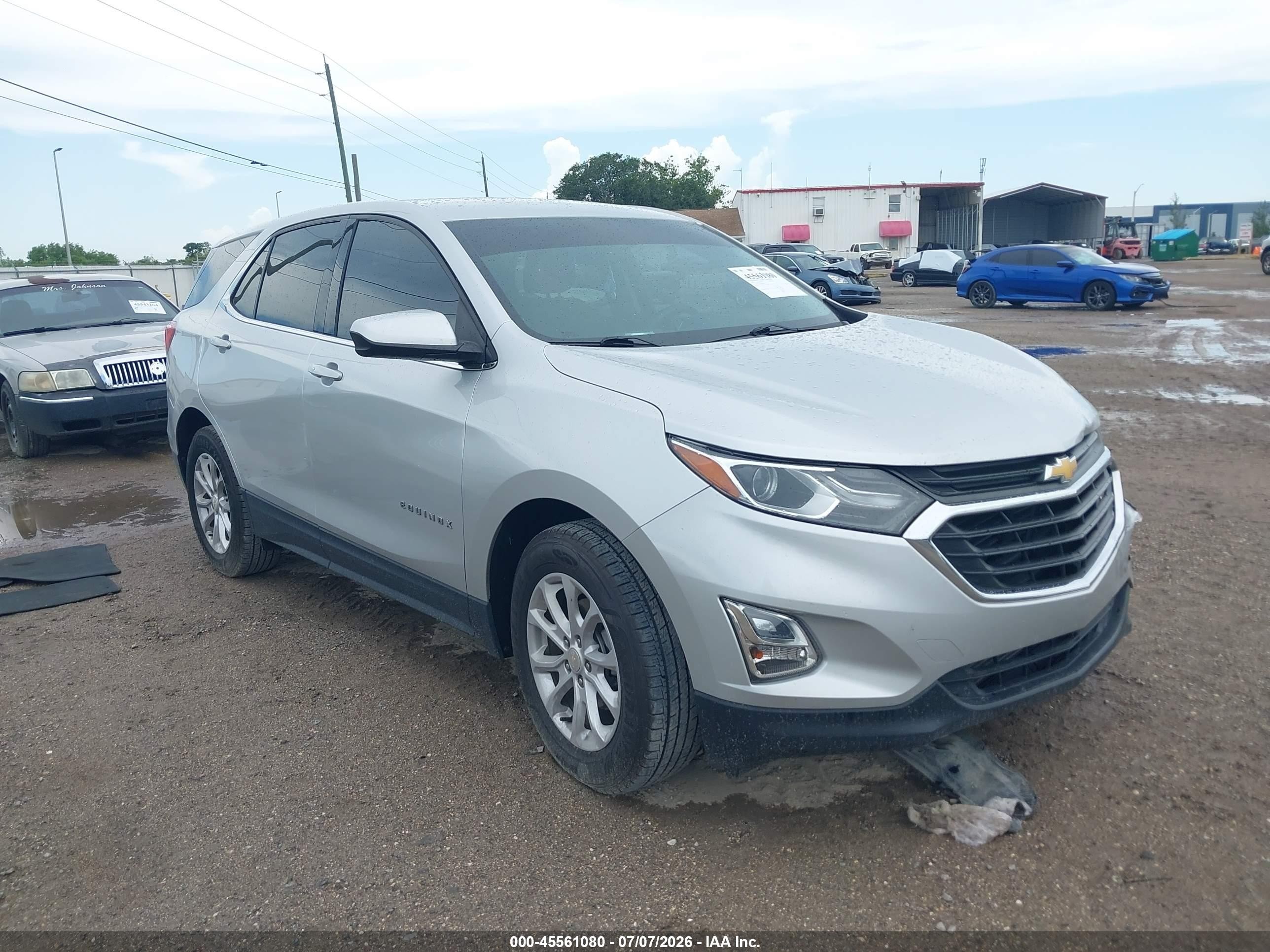 2019 Chevrolet Equinox LT, VIN 3GNAXKEV9KS611826 — Front end