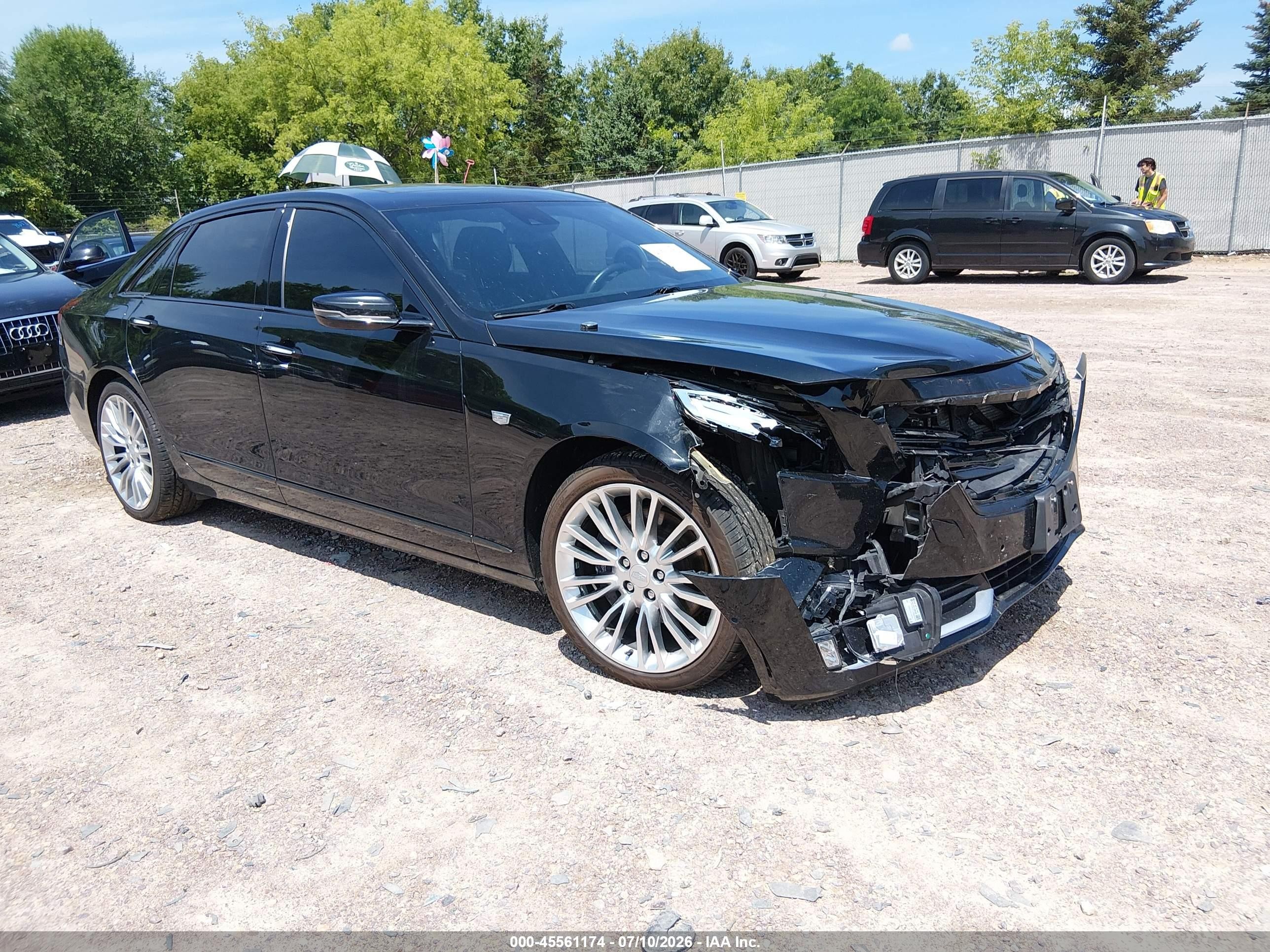 2018 Cadillac CT6 Premium Luxury AWD, VIN 1G6KJ5R65JU143520 — Front end