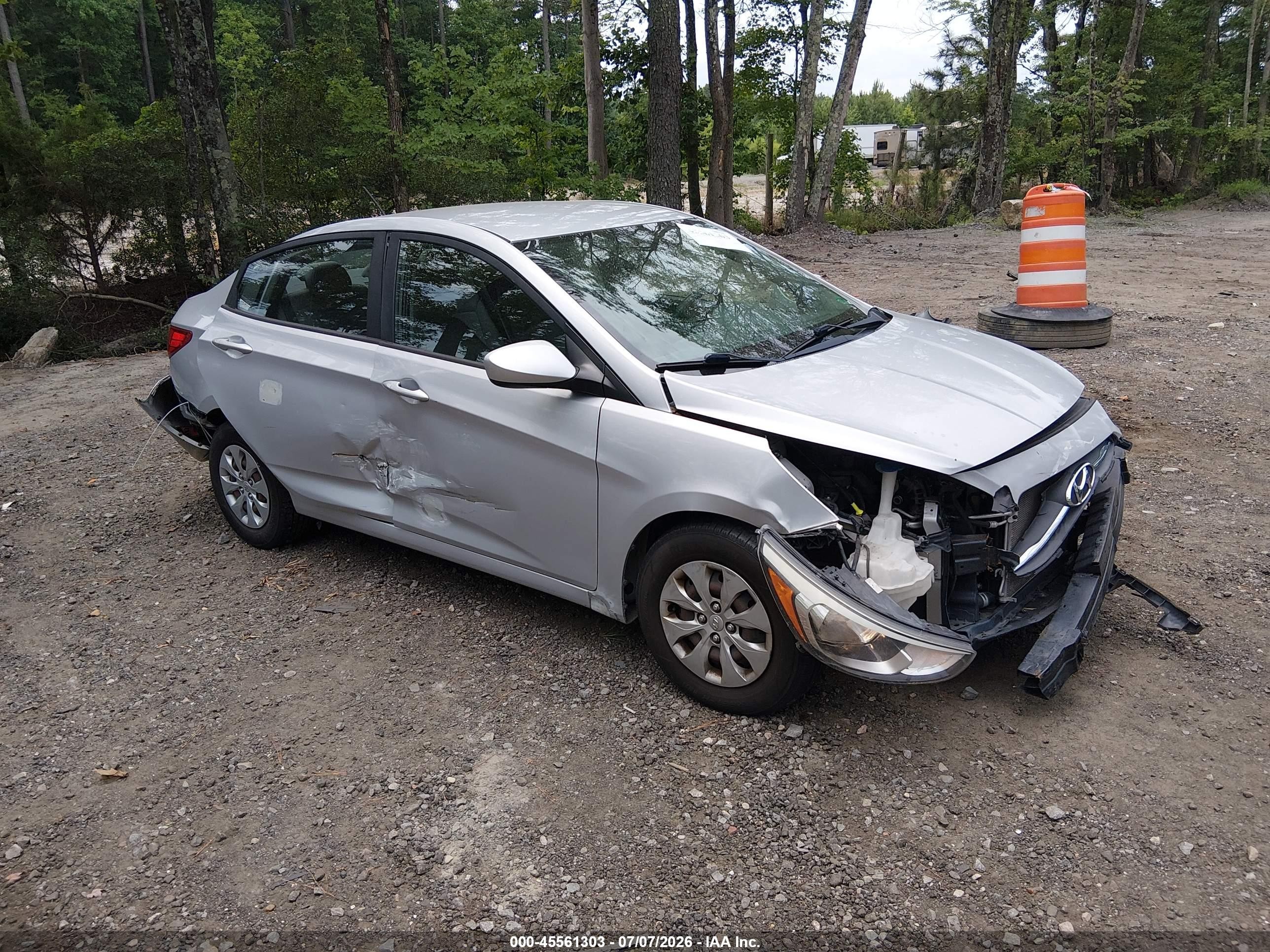 2017 Hyundai Accent SE, VIN KMHCT4AEXHU252201 — Auction photo 1 of 5