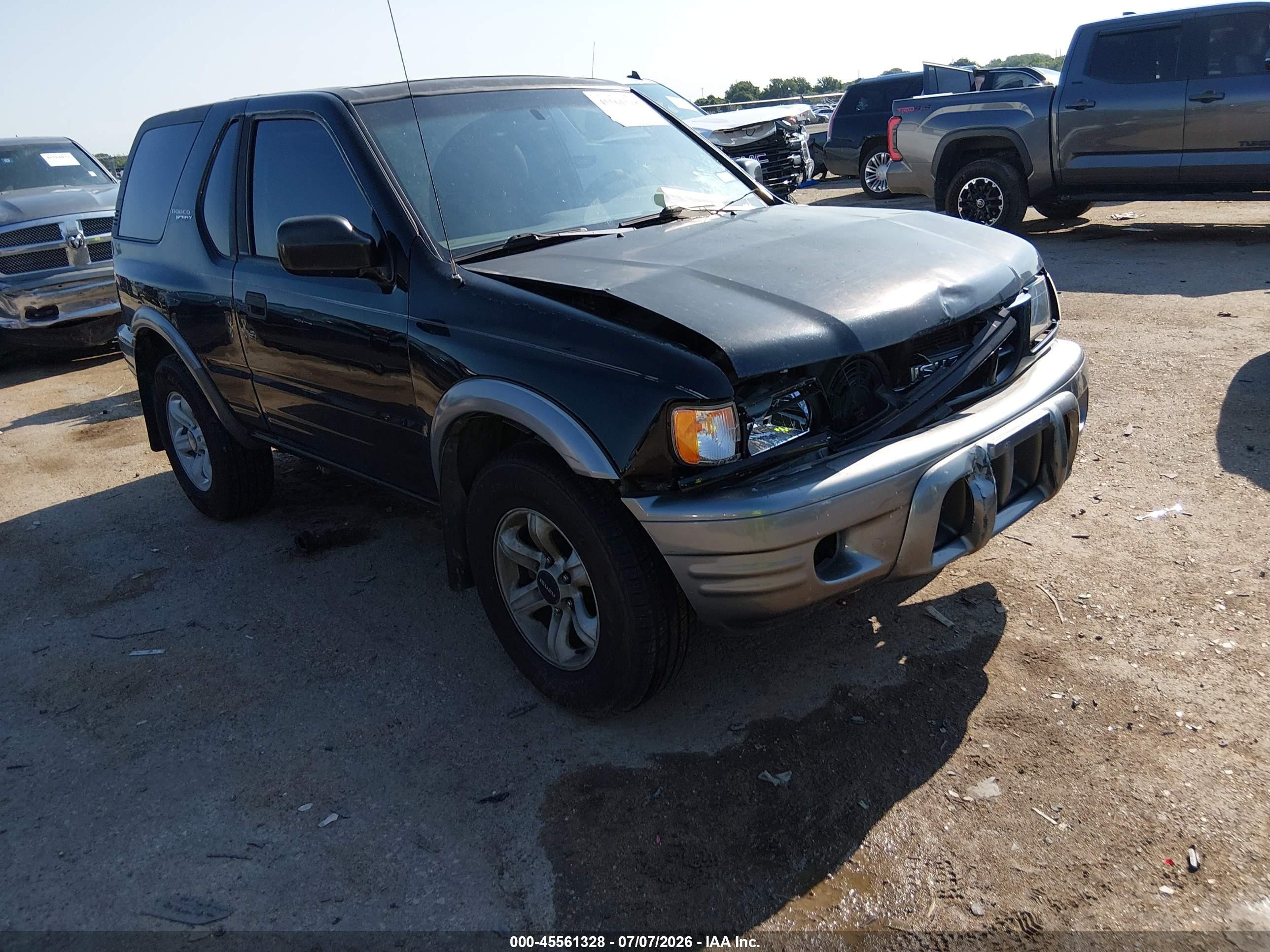 2002 Isuzu Rodeo, VIN 4S2CK57W024330641 — Перед