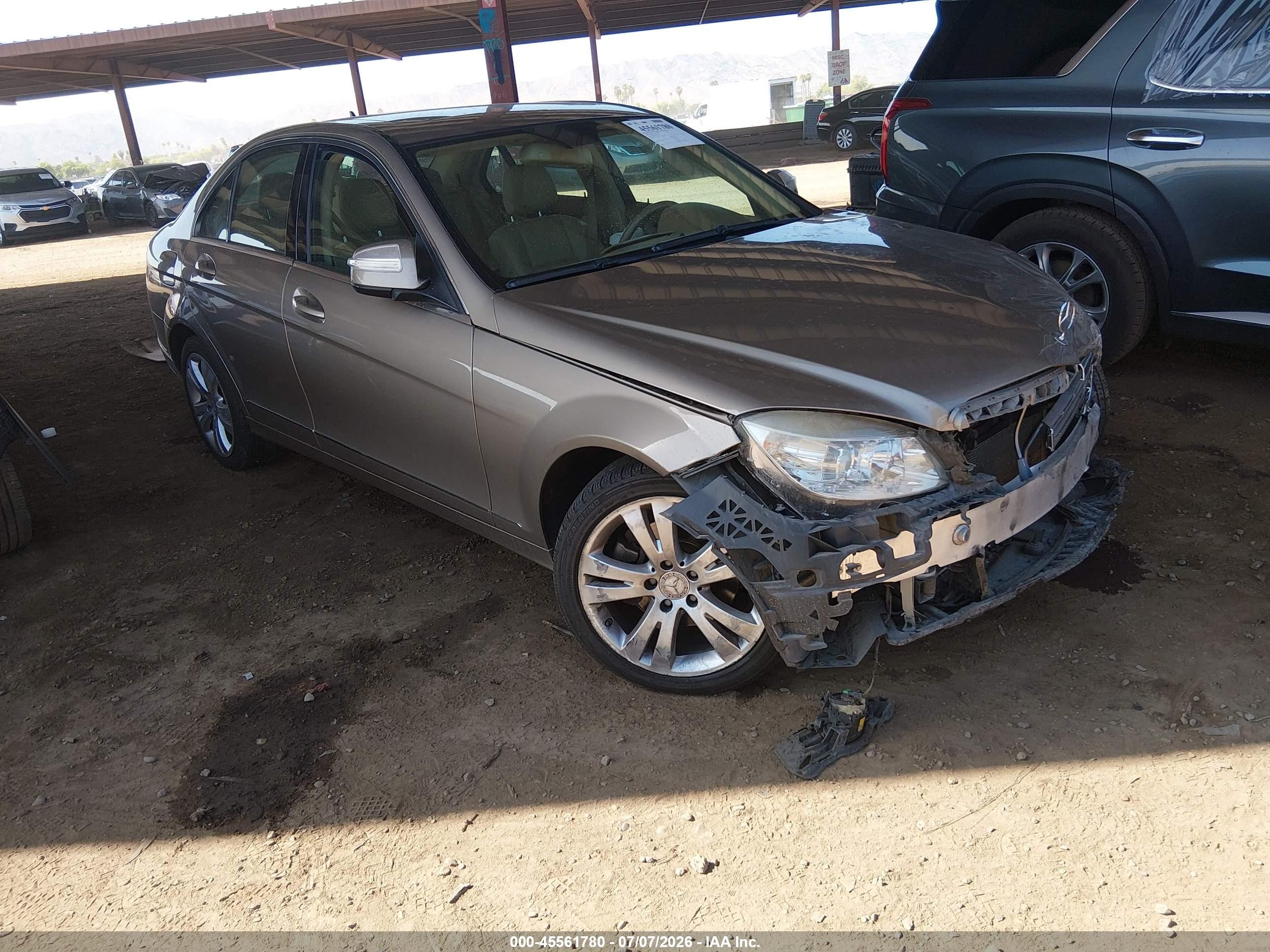 2008 Mercedes-Benz C 300 Sport, VIN WDDGF54X28F181442 — Front end