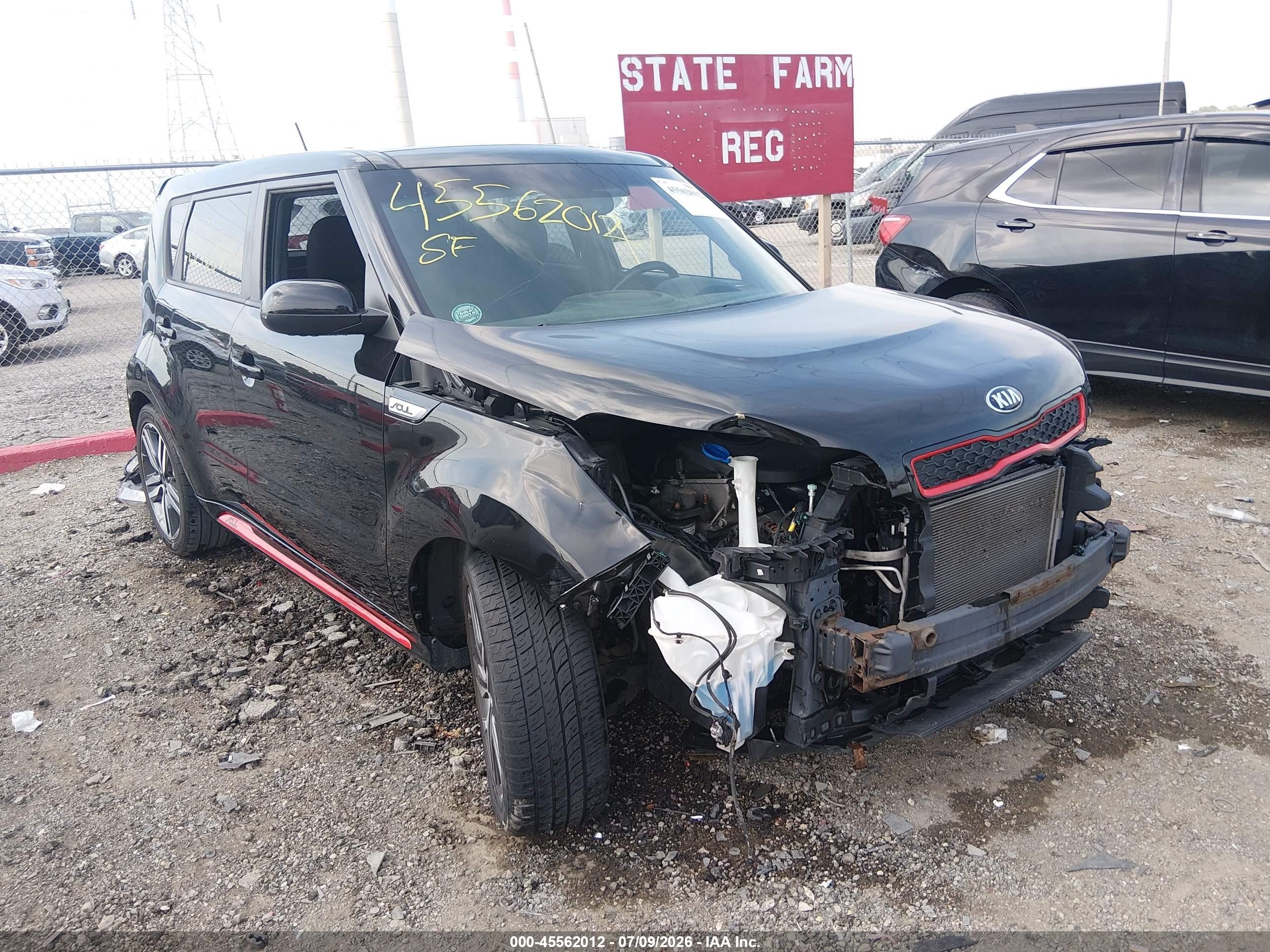 2015 Kia Soul +, VIN KNDJP3A55F7775888 — Front end
