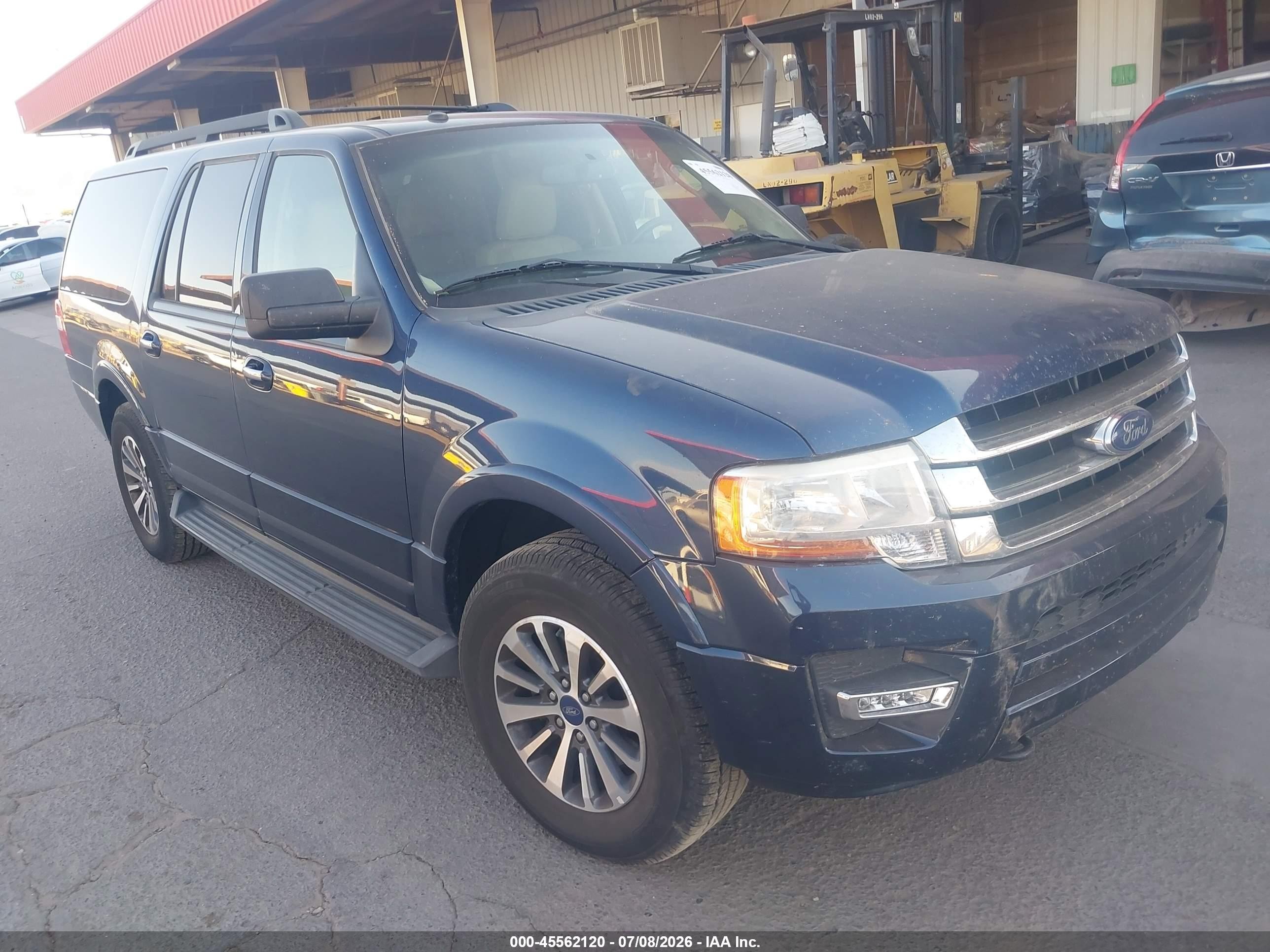 2017 Ford Expedition Max XLT, VIN 1FMJK1JT5HEA75607 — Normal wear