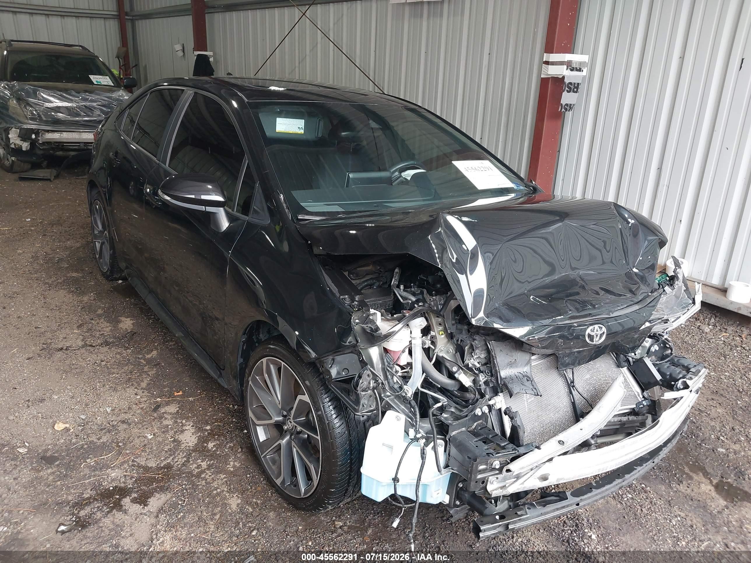 2021 Toyota Corolla SE, VIN JTDP4MCE1MJ054098 — Front end