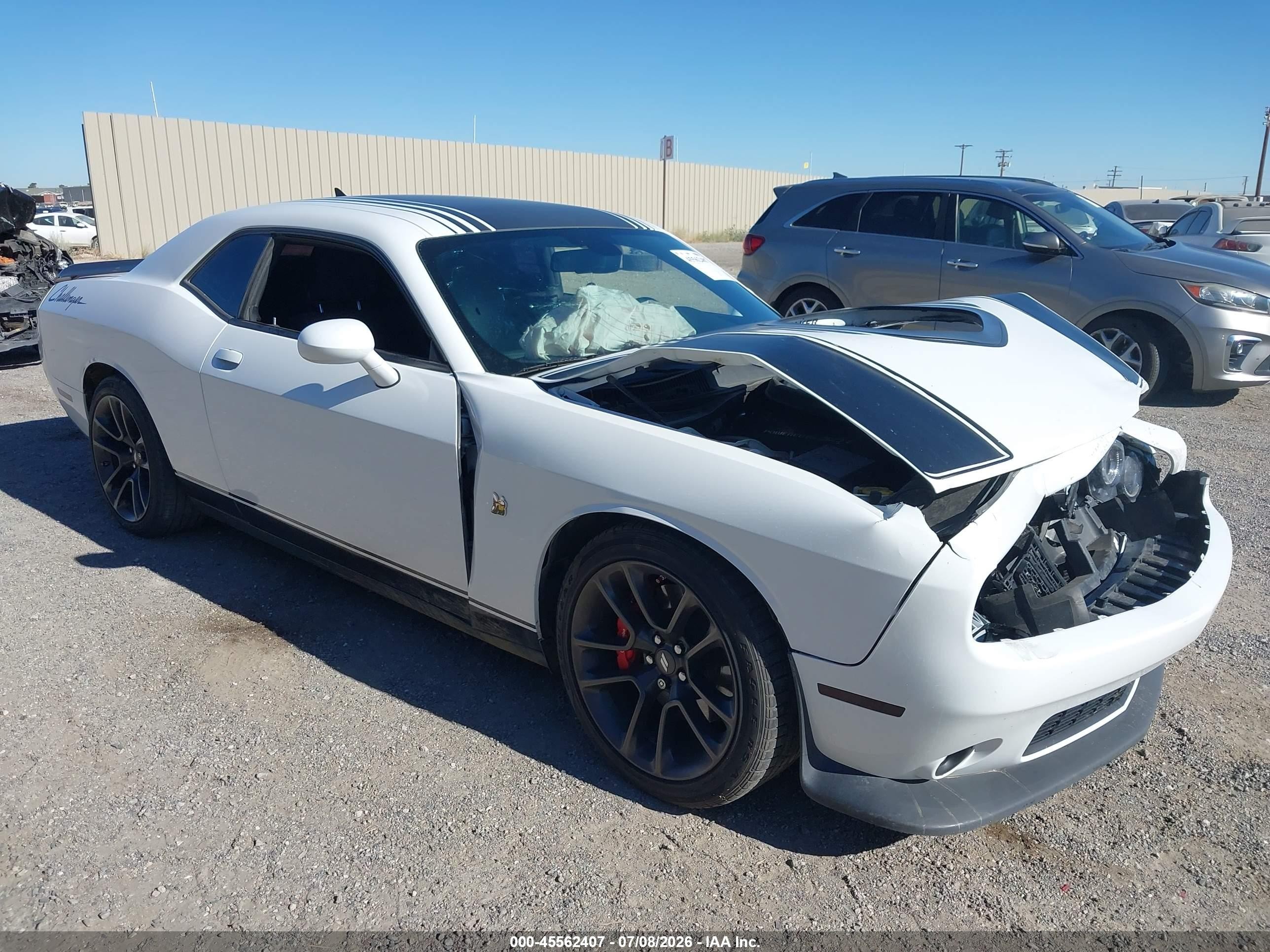 2021 Dodge Challenger R/T Scat Pack, VIN 2C3CDZFJ9MH651526 — Перед