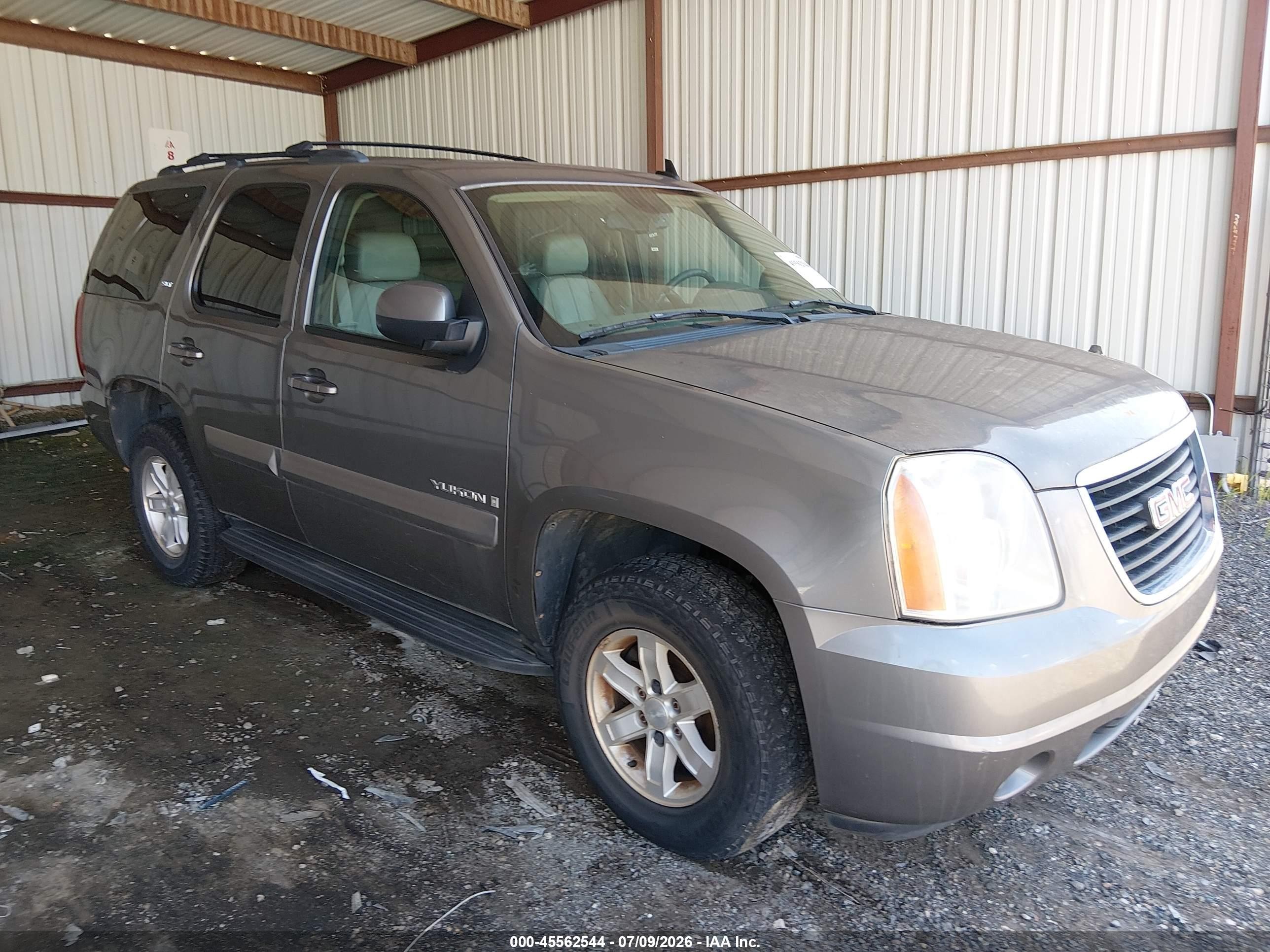2007 GMC Yukon SLT, VIN 1GKFK13037J318564 — Normal wear
