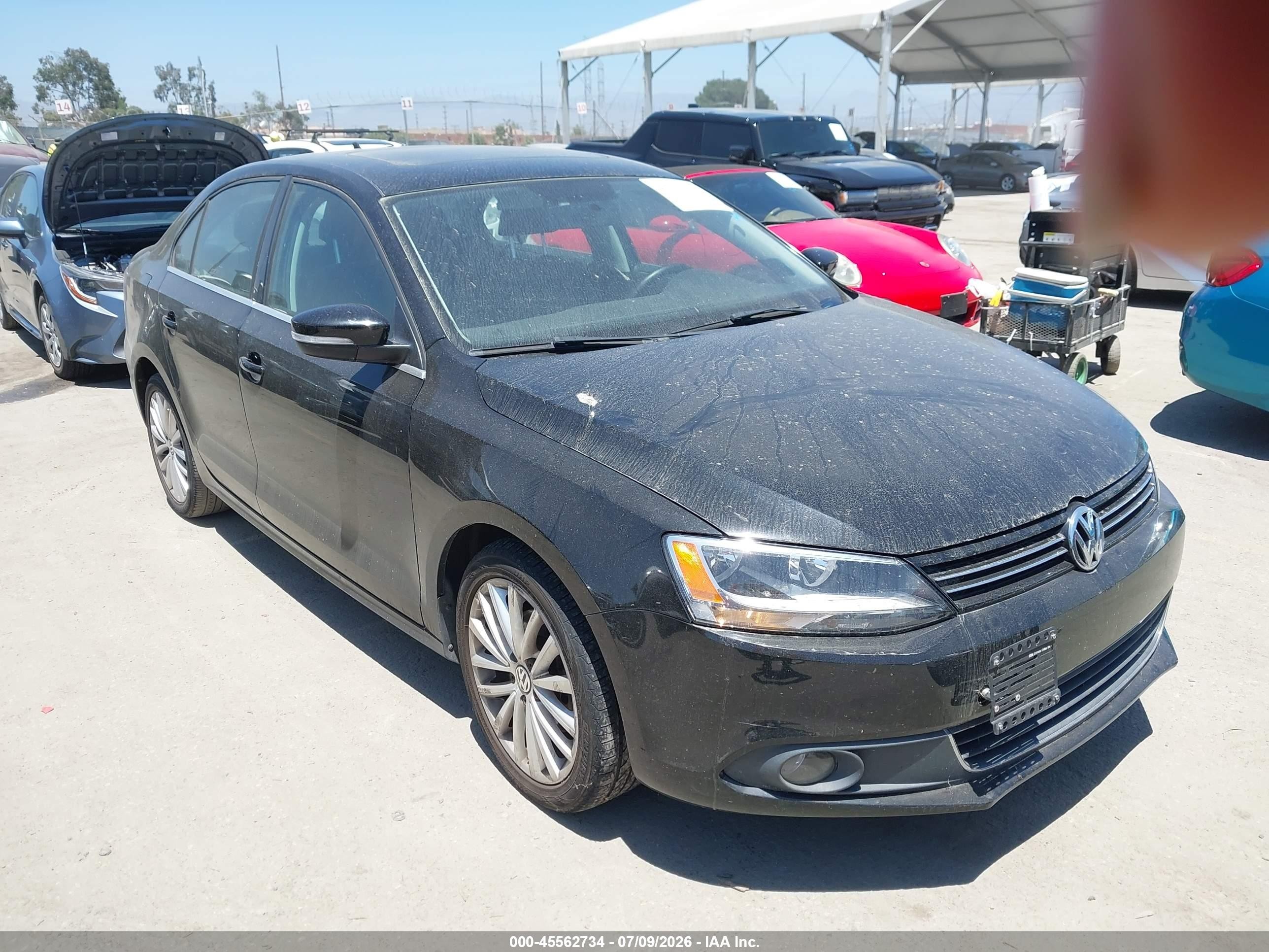 2013 Volkswagen Jetta SEL, VIN 3VWLX7AJ1DM391409 — Normal wear
