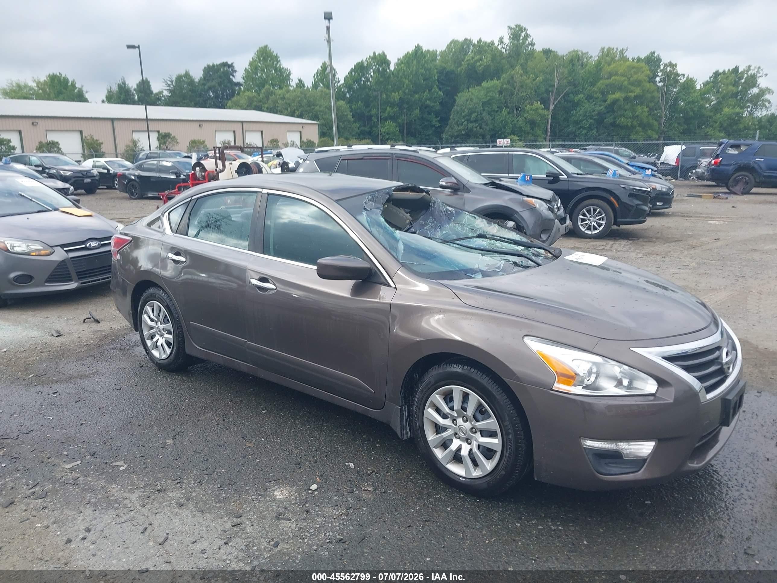 2014 Nissan Altima S, VIN 1N4AL3AP3EC282977 — Стихия