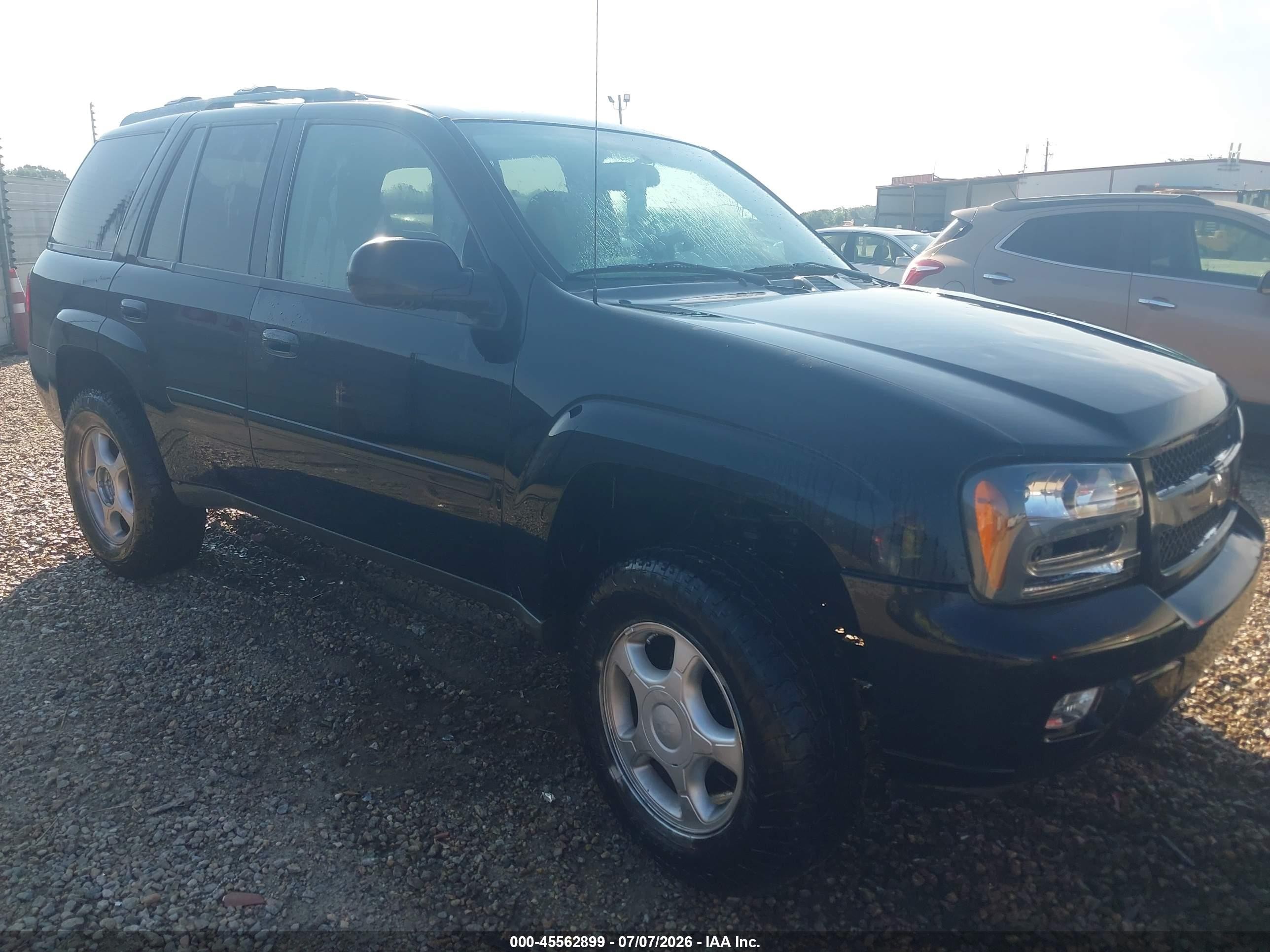 2008 Chevrolet TrailBlazer 1LT, VIN 1GNDS13S382128318 — Normal wear