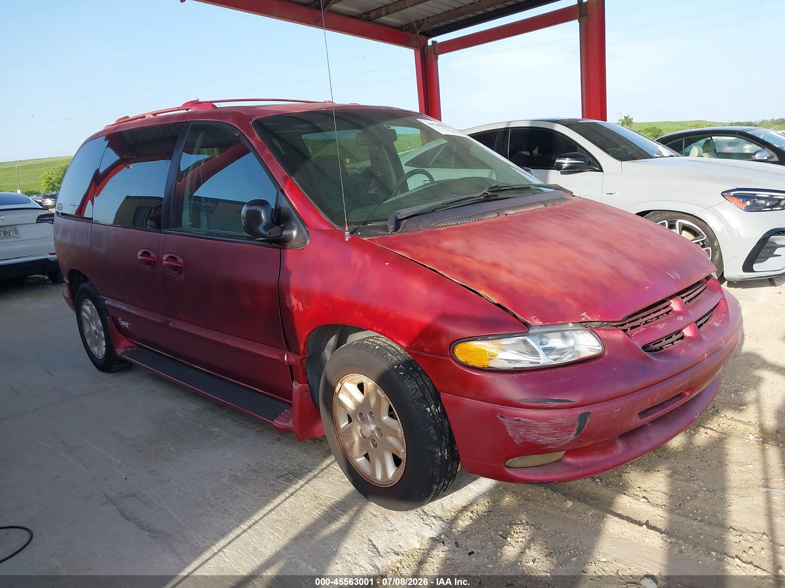 1996 Dodge Caravan SE, VIN 1B4GP45R9TB419205 — Rear end