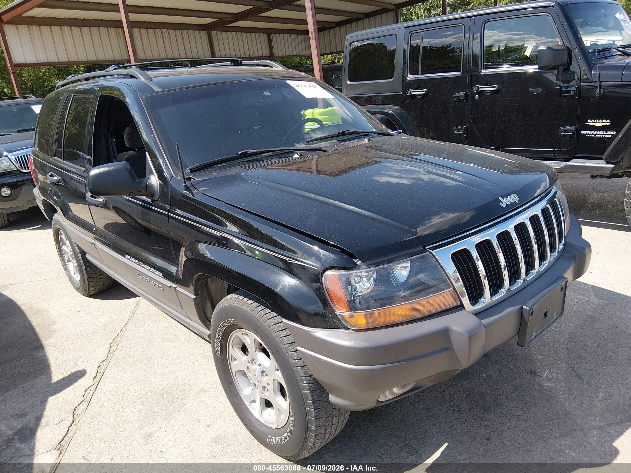 2001 Jeep Grand Cherokee Laredo, VIN 1J4GW48S91C515597 — Normal wear