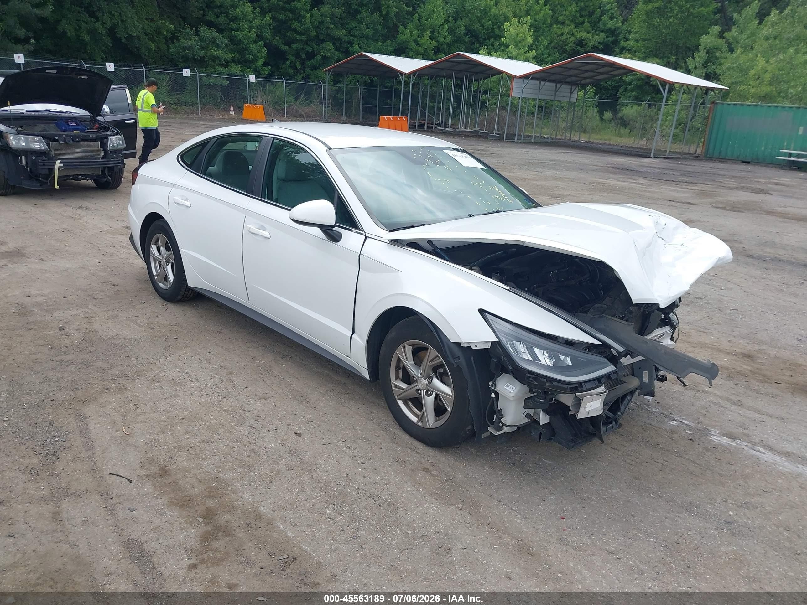 2021 Hyundai Sonata SE, VIN 5NPEG4JA7MH100993 — Front end