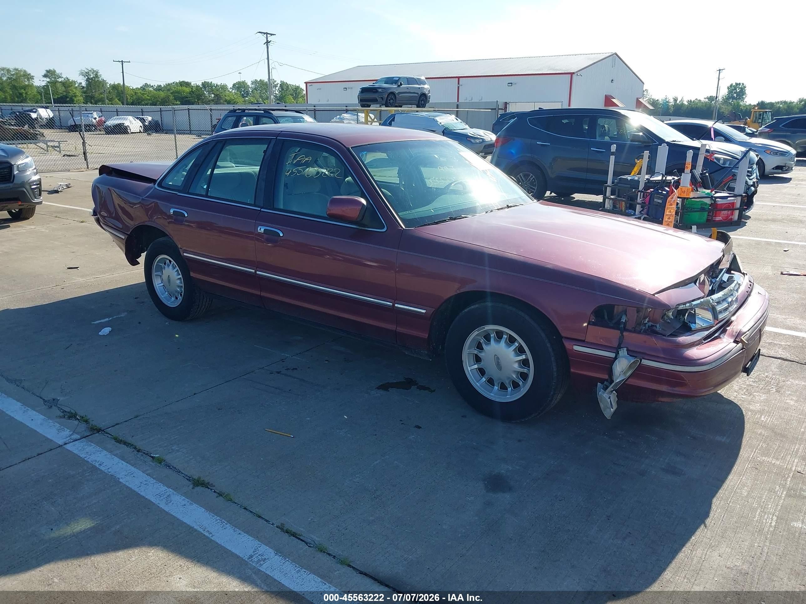 1996 Ford Crown Victoria LX, VIN 2FALP74W4TX128687 — All over