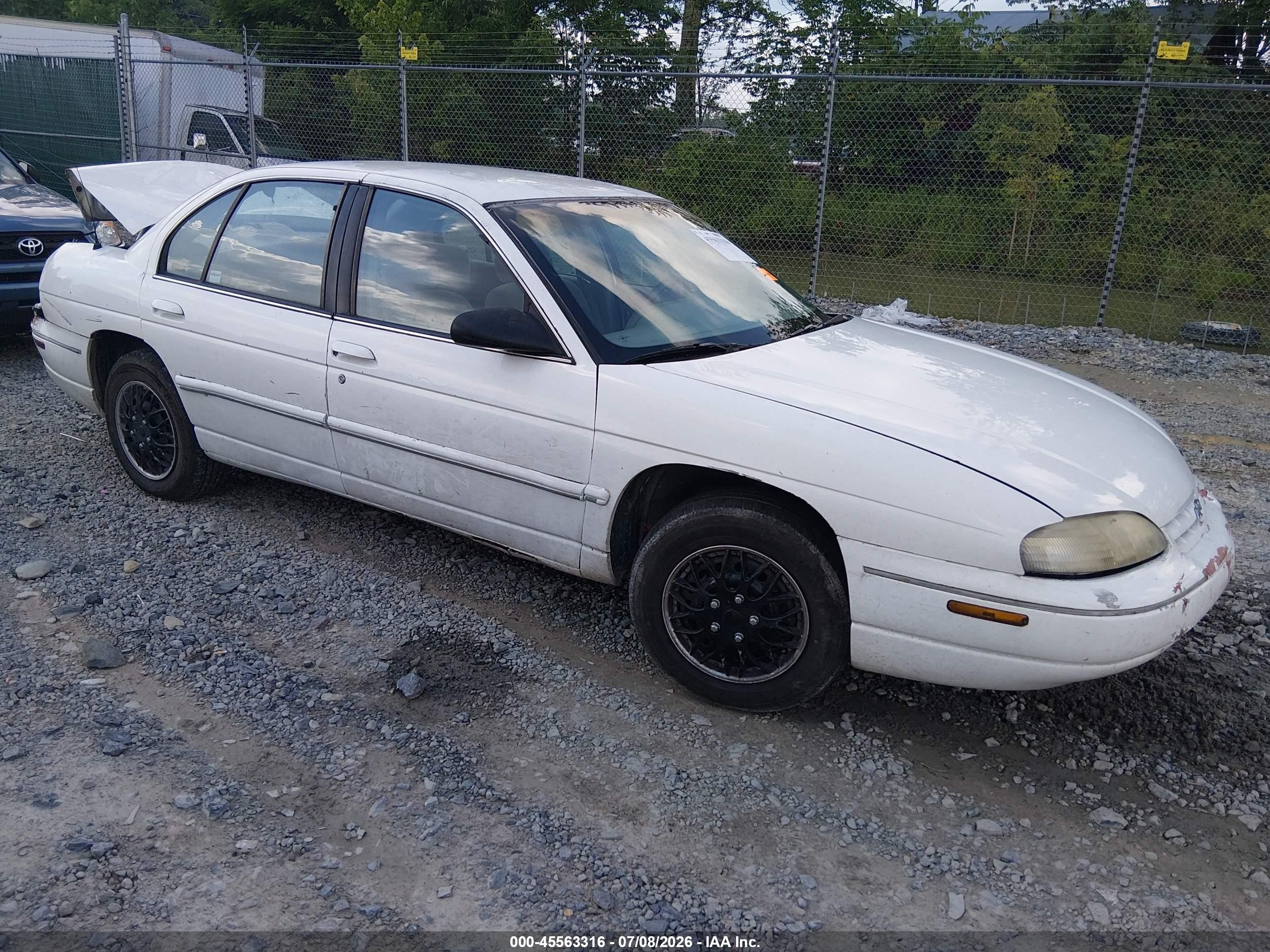 1995 Chevrolet Lumina, VIN 2G1WL52MXS1101982 — Rear end
