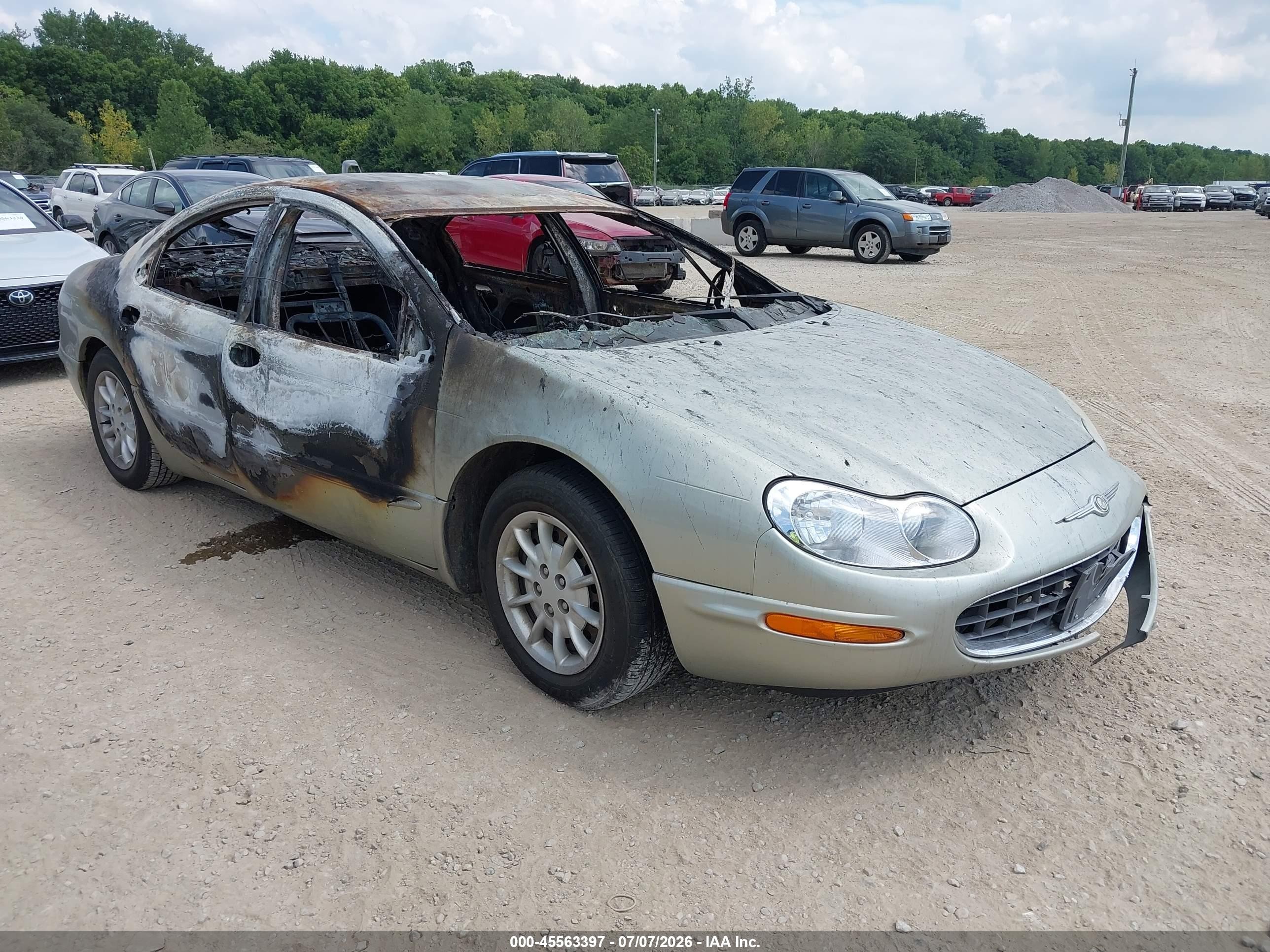 2000 Chrysler Concorde LX, VIN 2C3HD46R5YH134700 — Пожар в салоне