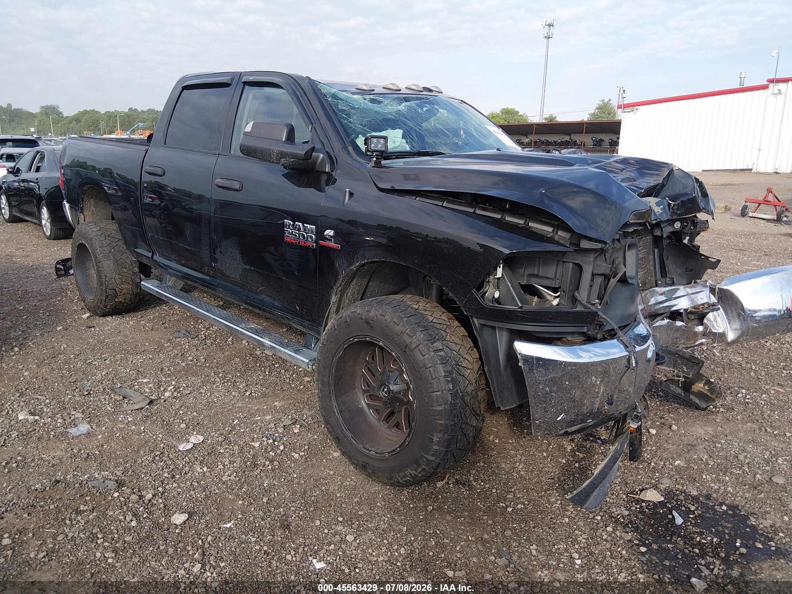 2018 Ram 2500 Tradesman, VIN 3C6UR5CL6JG328649 — Front end