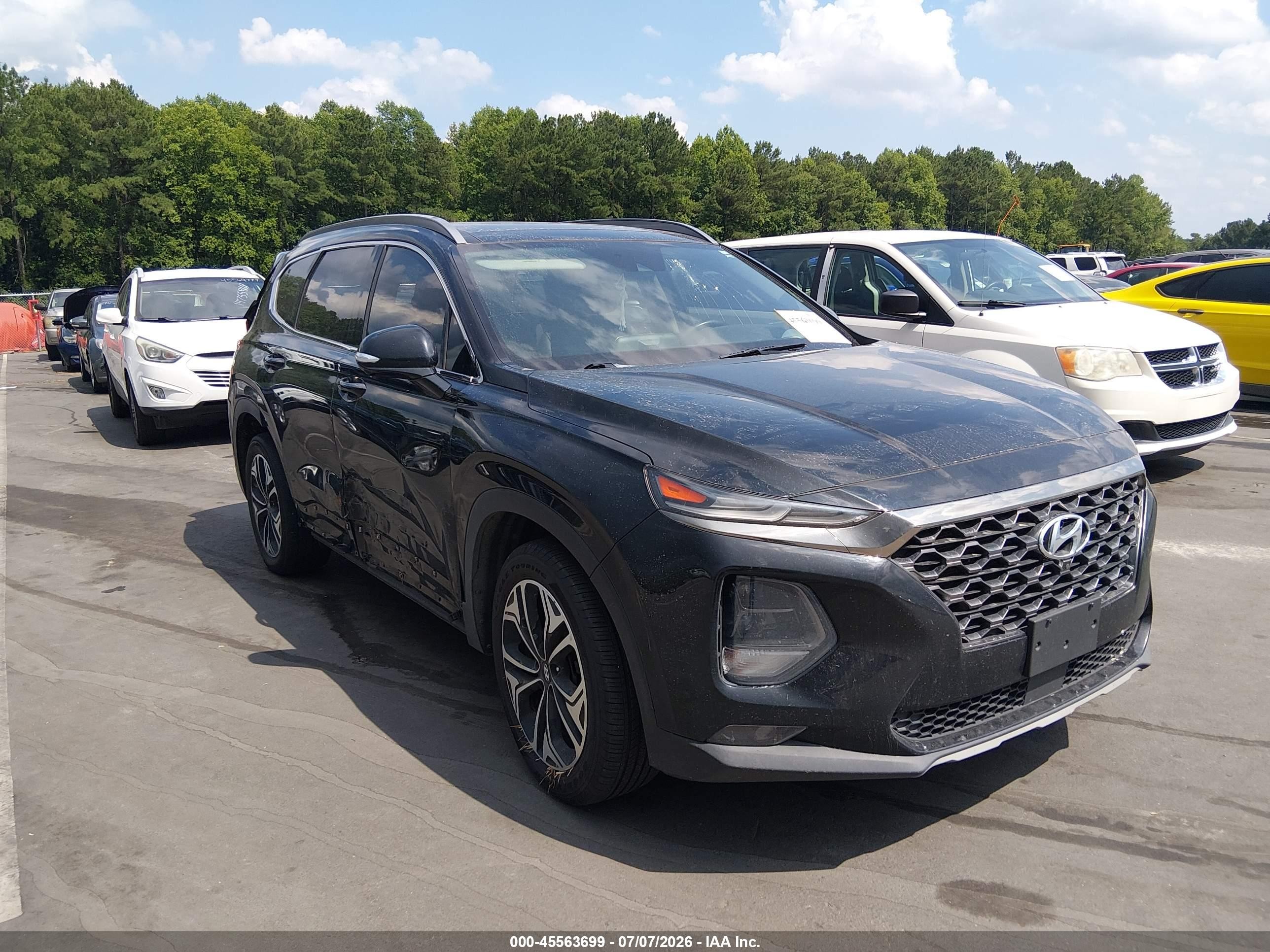 2020 Hyundai Santa Fe Limited, VIN 5NMS53AA4LH208924 — Rear end