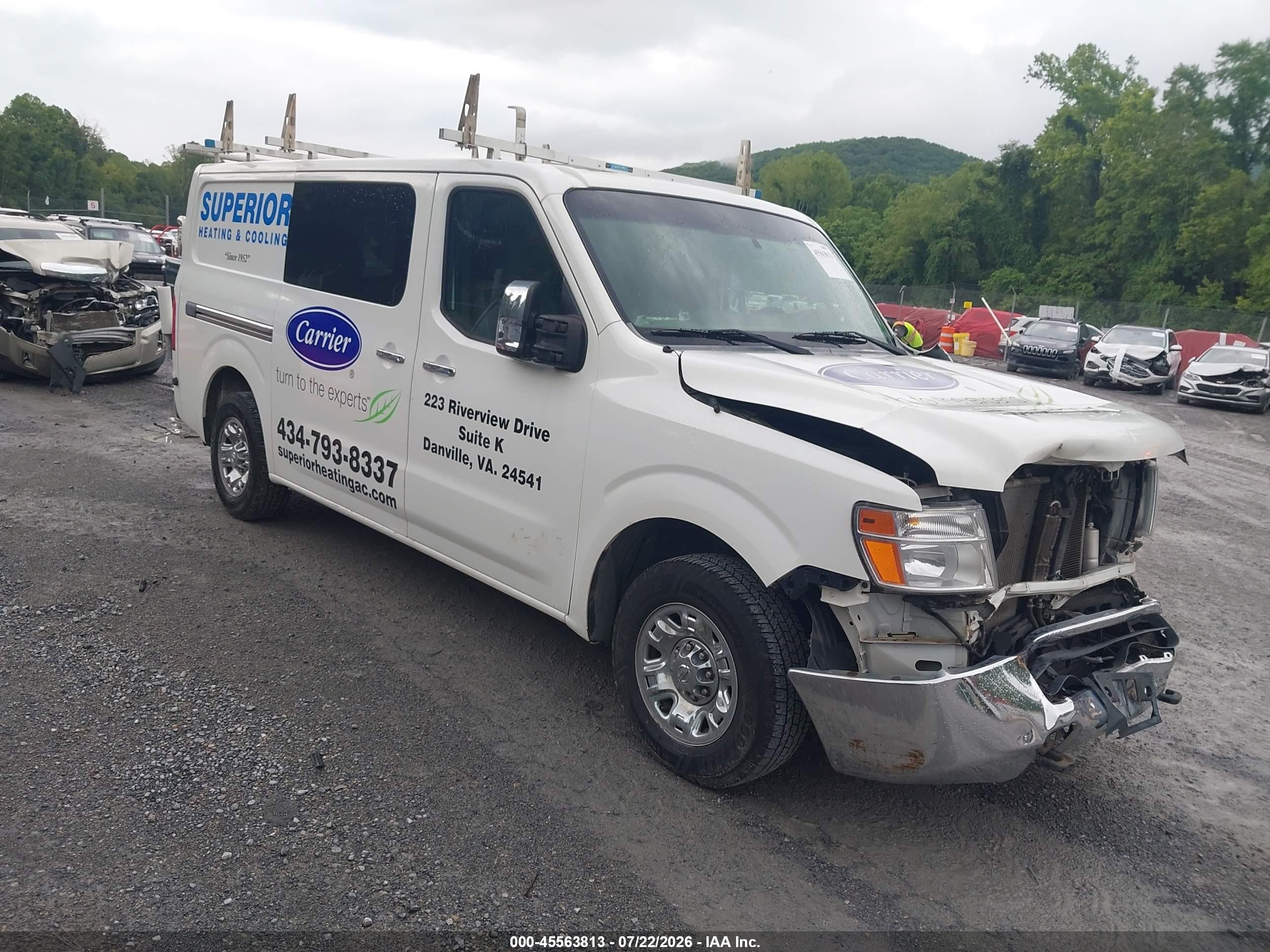 2014 Nissan NV SV, VIN 1N6AF0KYXEN108493 — Перед
