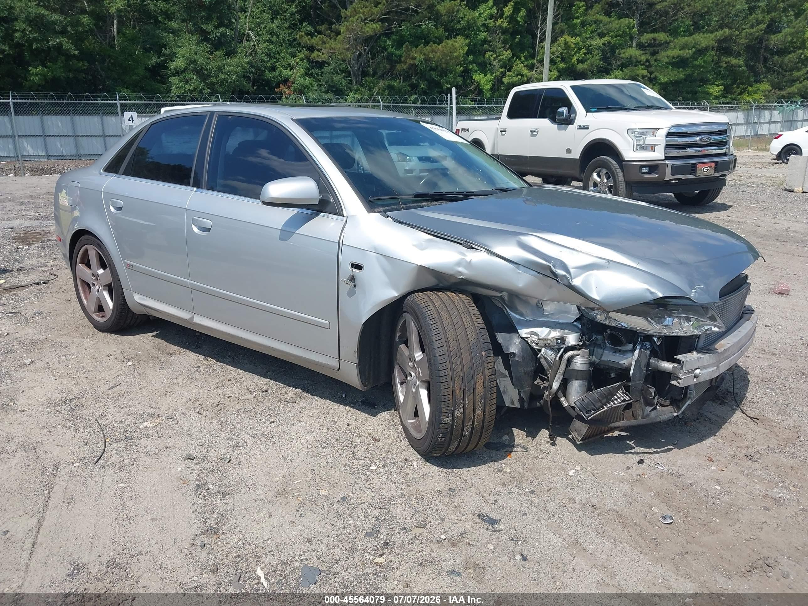 2006 Audi A4 2.0T, VIN WAUEF78E66A281010 — Перед