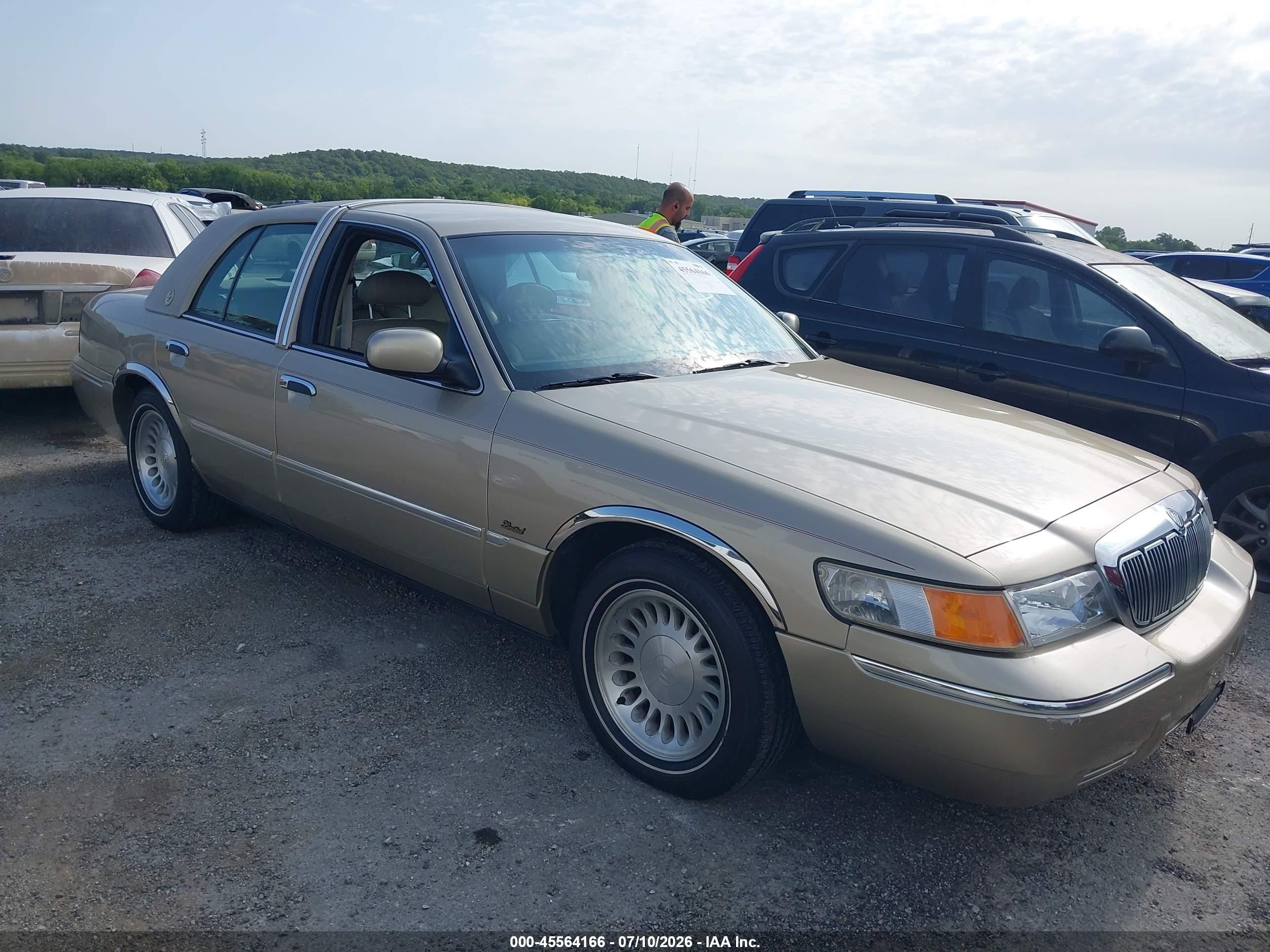 2000 Mercury Grand Marquis LS, VIN 2MEFM75W2YX689863 — Обычный износ