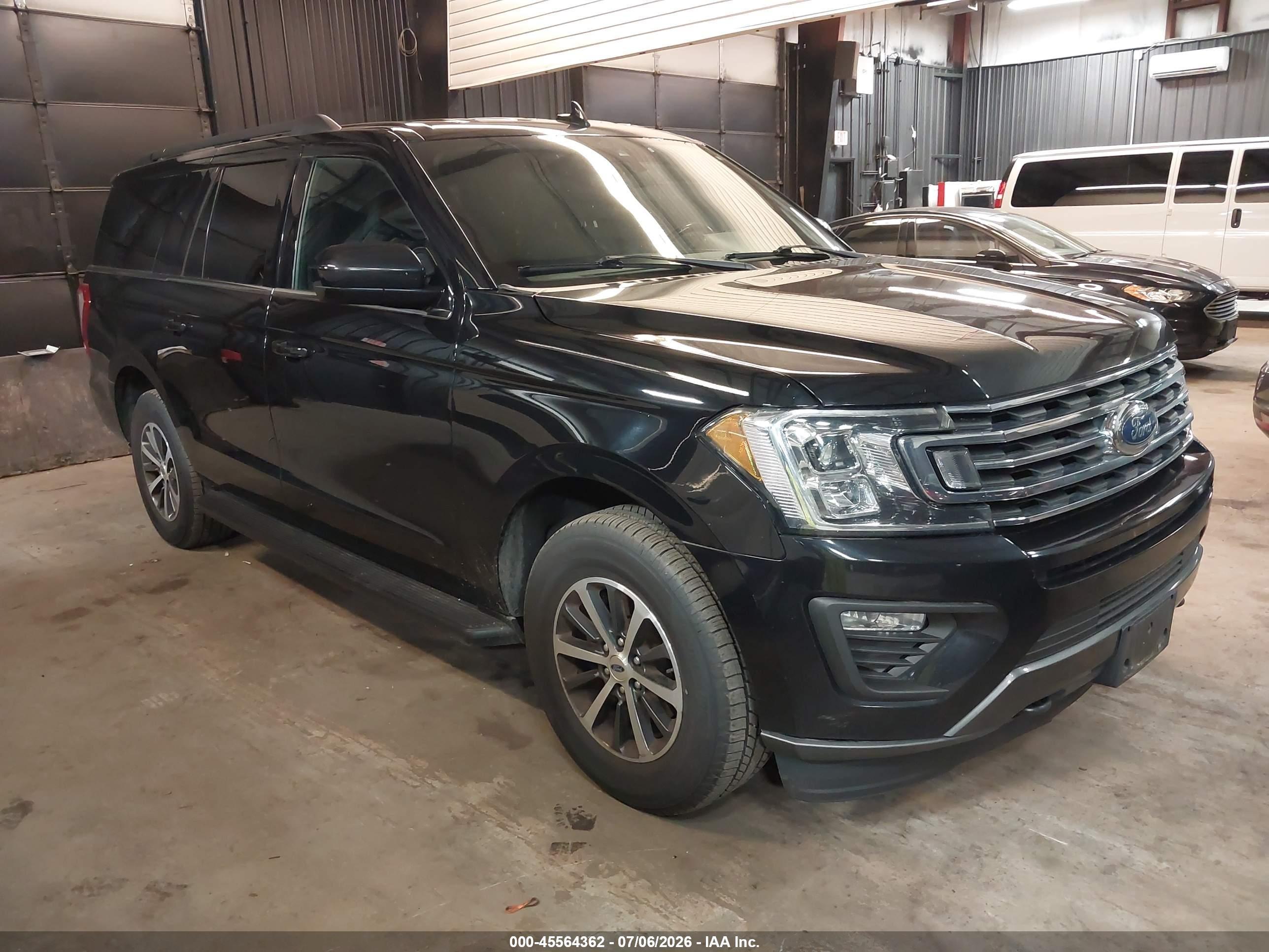 2021 Ford Expedition Max XL, VIN 1FMJK1GT2MEA49998 — Side