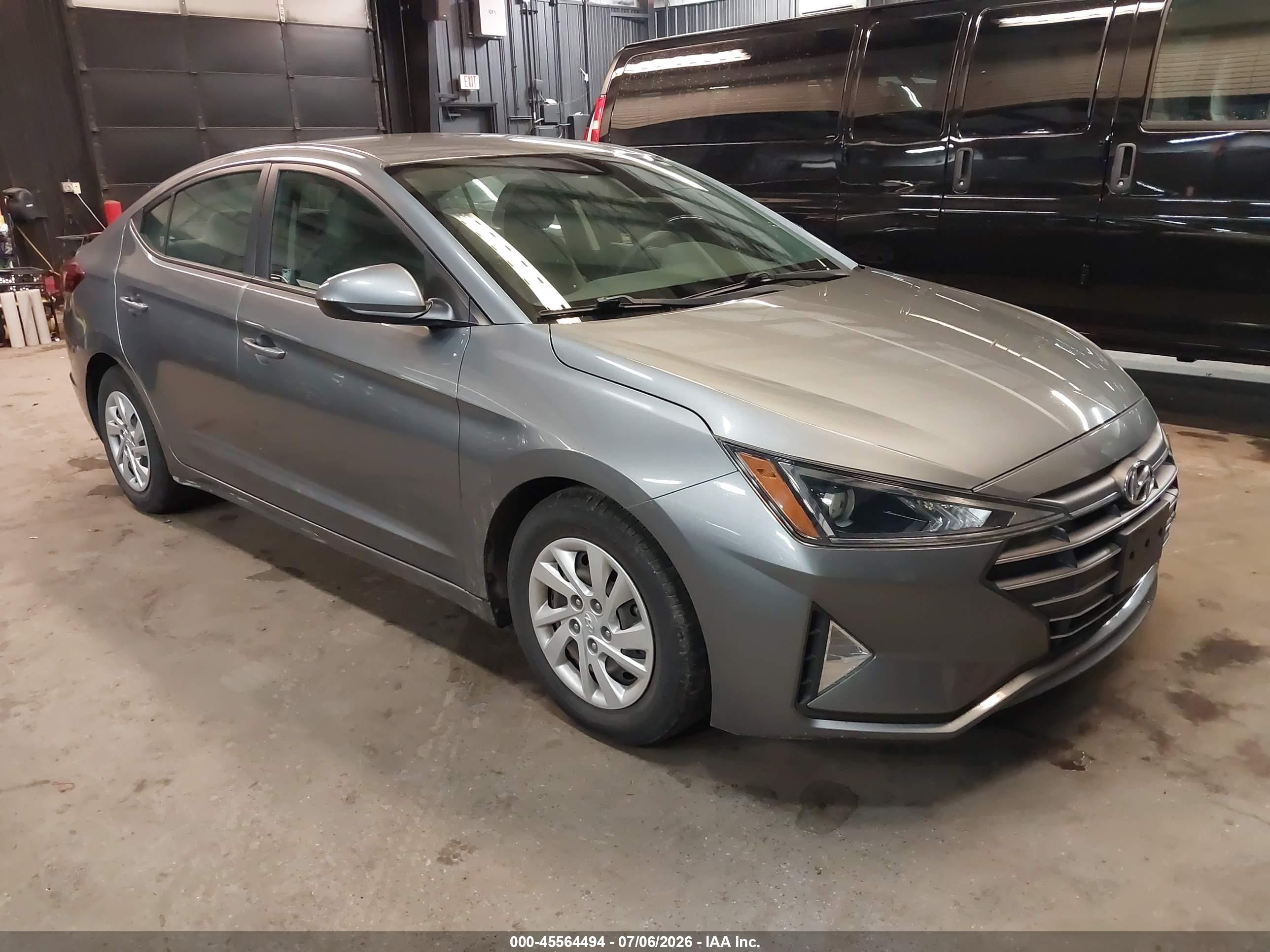 2019 Hyundai Elantra SE, VIN 5NPD74LF7KH493024 — Side