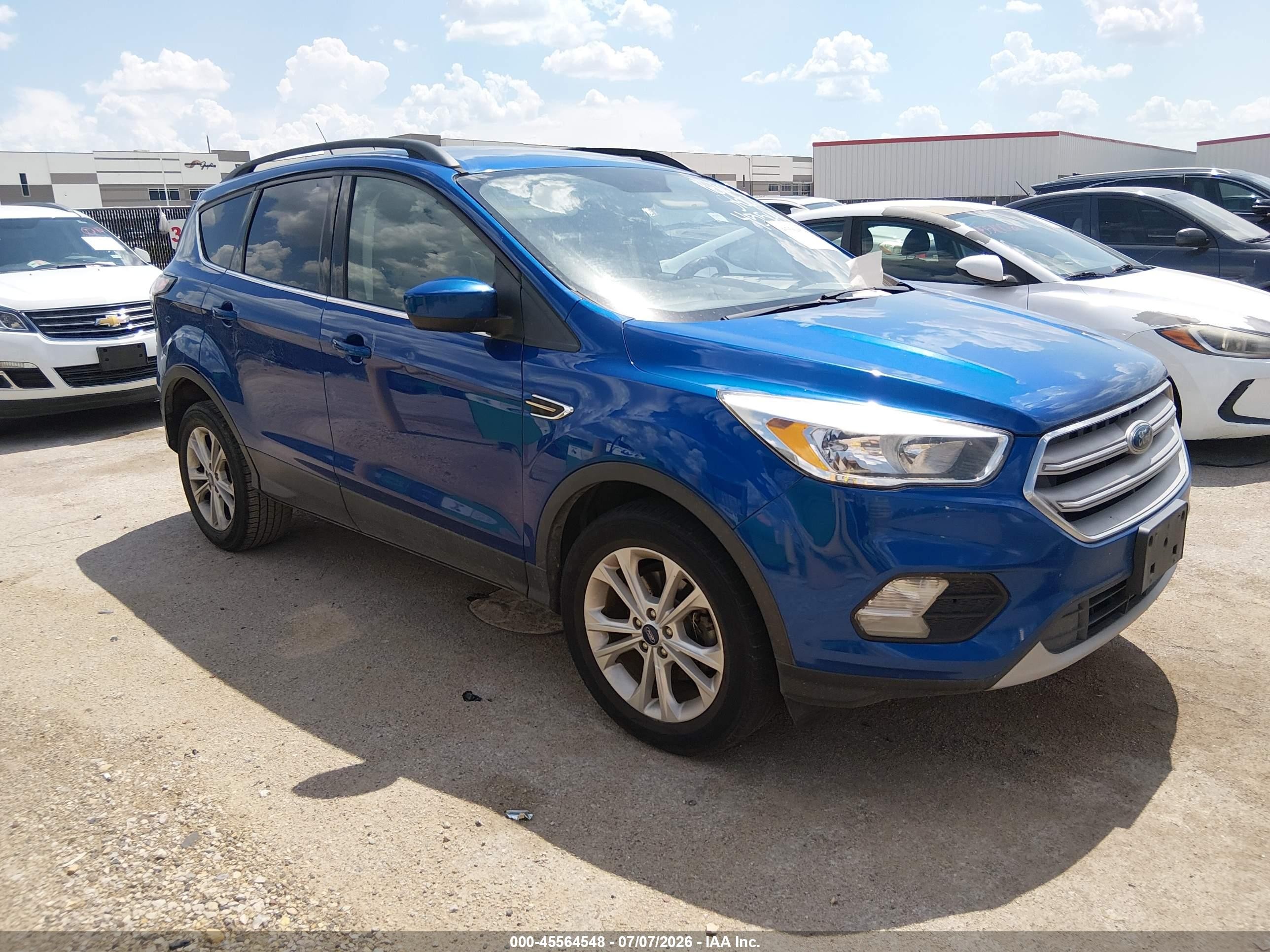 2018 Ford Escape SE, VIN 1FMCU0GD7JUC03225 — Normal wear
