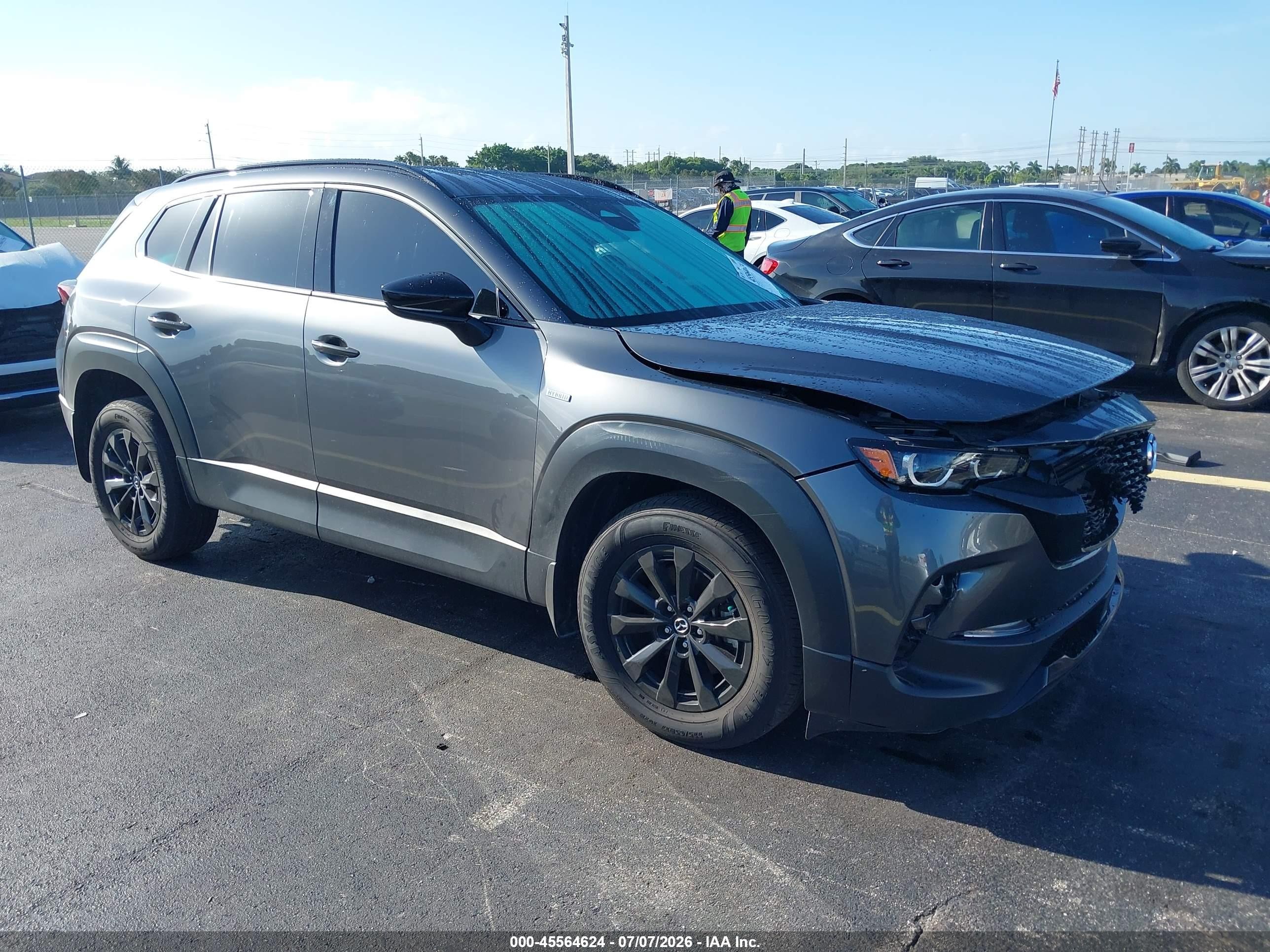 2025 Mazda CX-50 Hybrid Premium Package, VIN 7MMVAADW3SN102714 — Front end