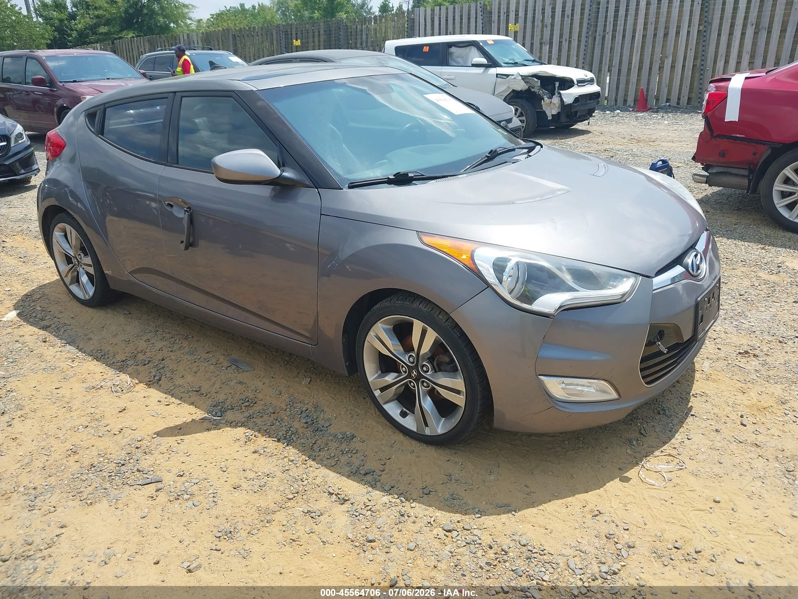 2013 Hyundai Veloster w/Black Int, VIN KMHTC6AD2DU151750 — Normal wear