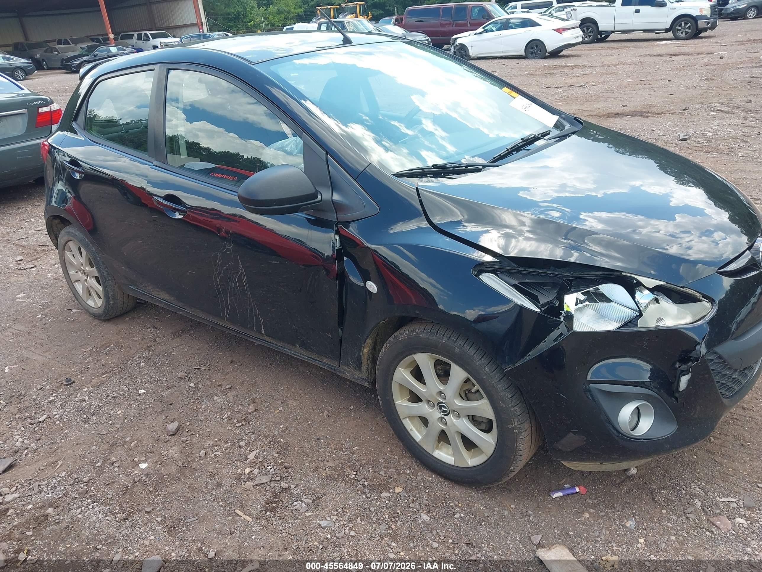 2013 Mazda 2 Touring, VIN JM1DE1LY4D0164593 — Front end