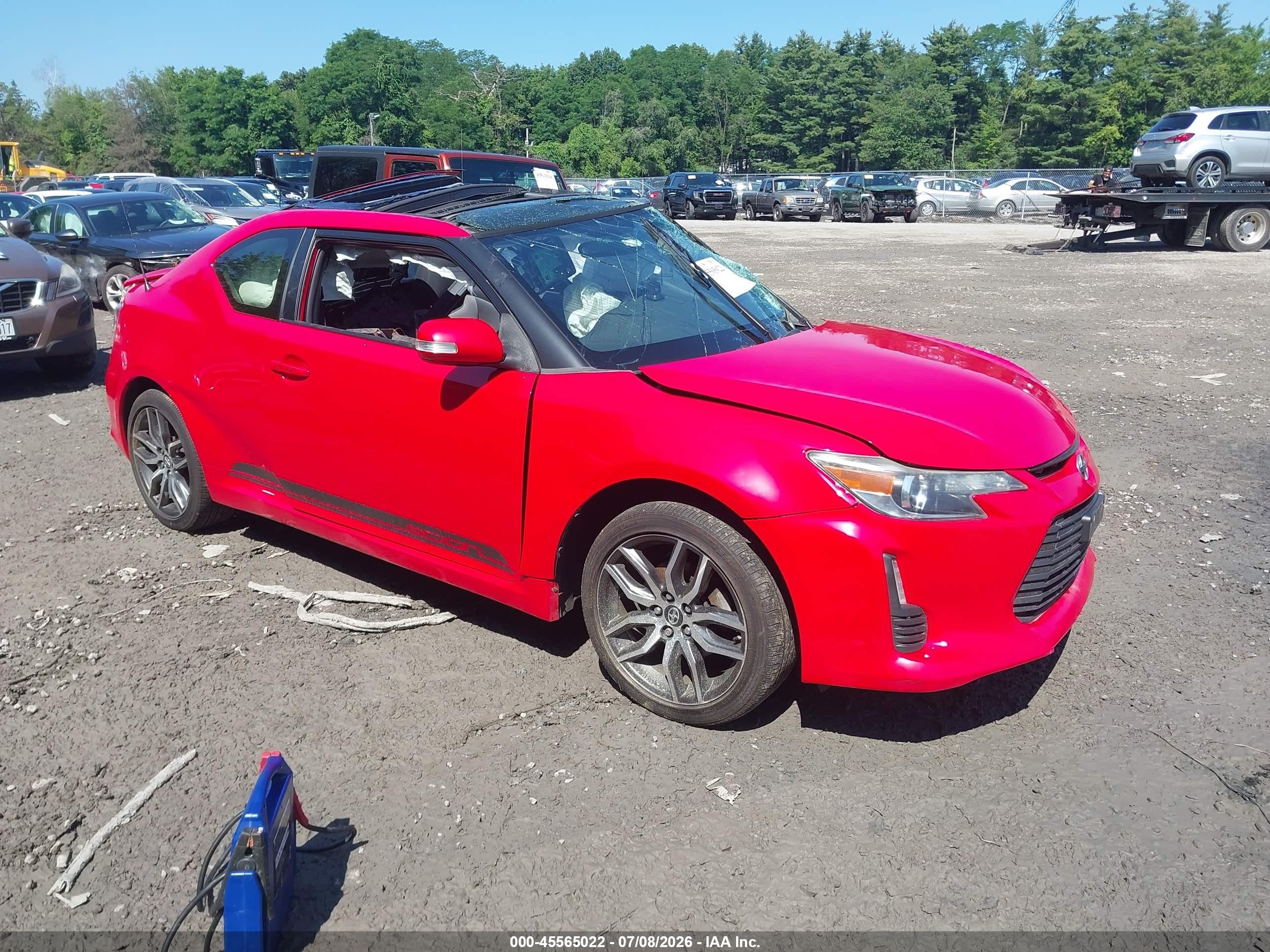 2015 Scion tC, VIN JTKJF5C74FJ000362 — Side