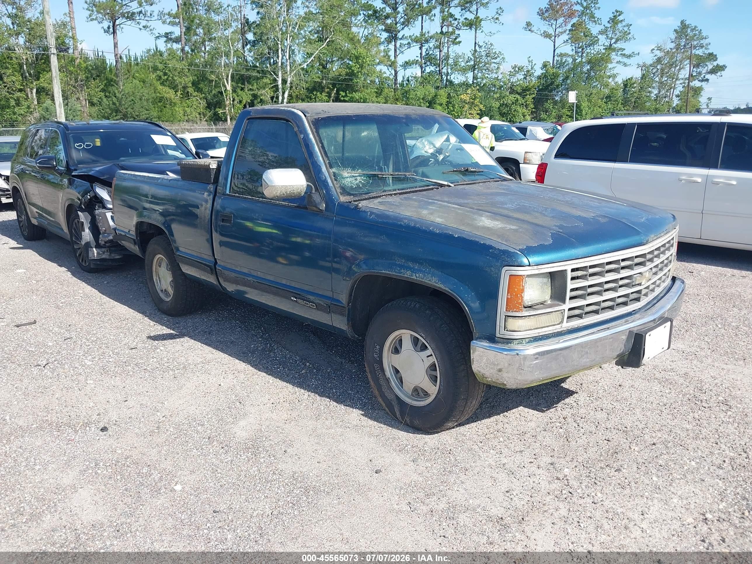 1990 Chevrolet Silverado 1500, VIN 1GCDC14Z3LZ236939 — Normal wear