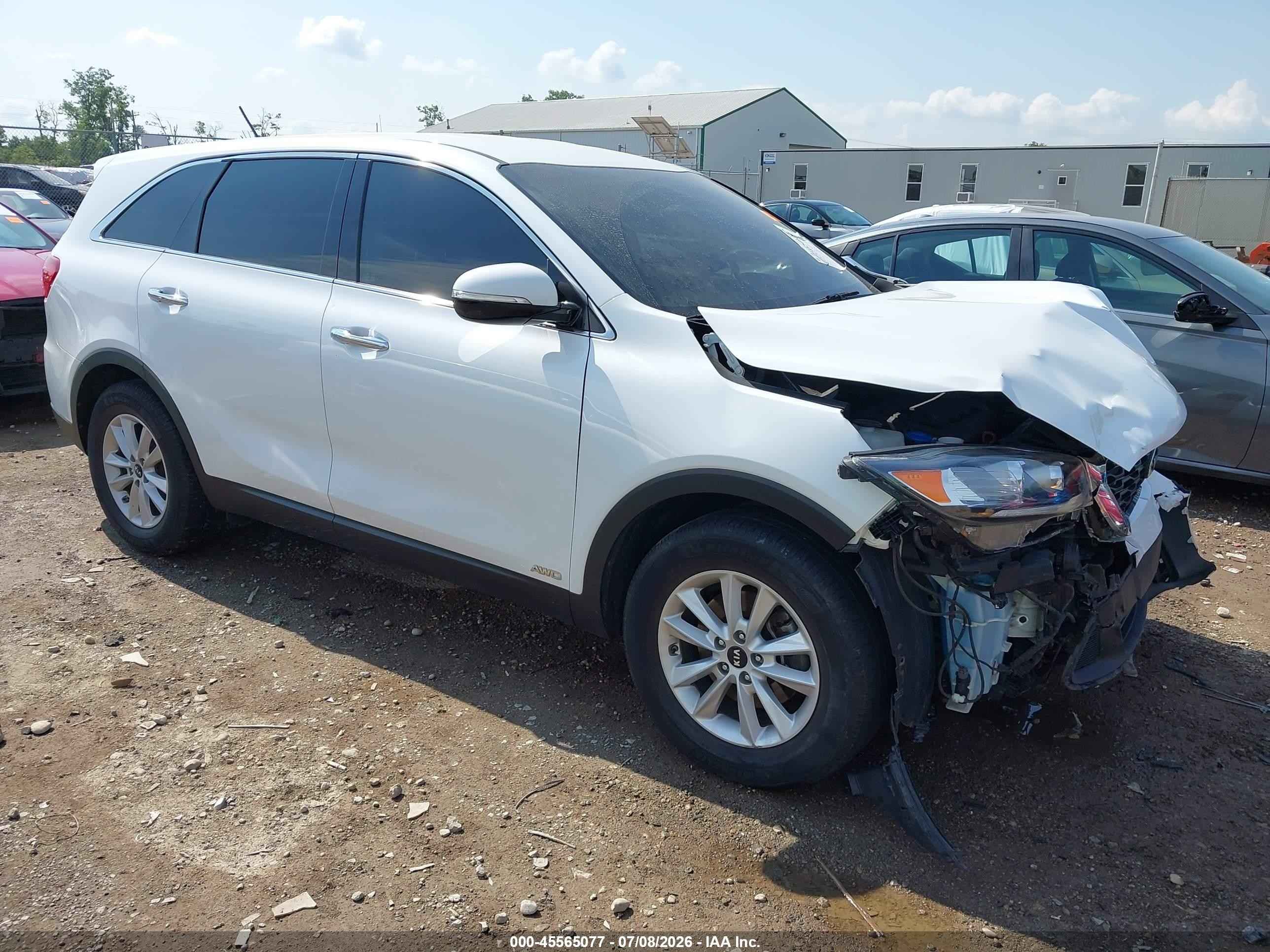 2020 Kia Sorento LX, VIN 5XYPGDA37LG649397 — Front end